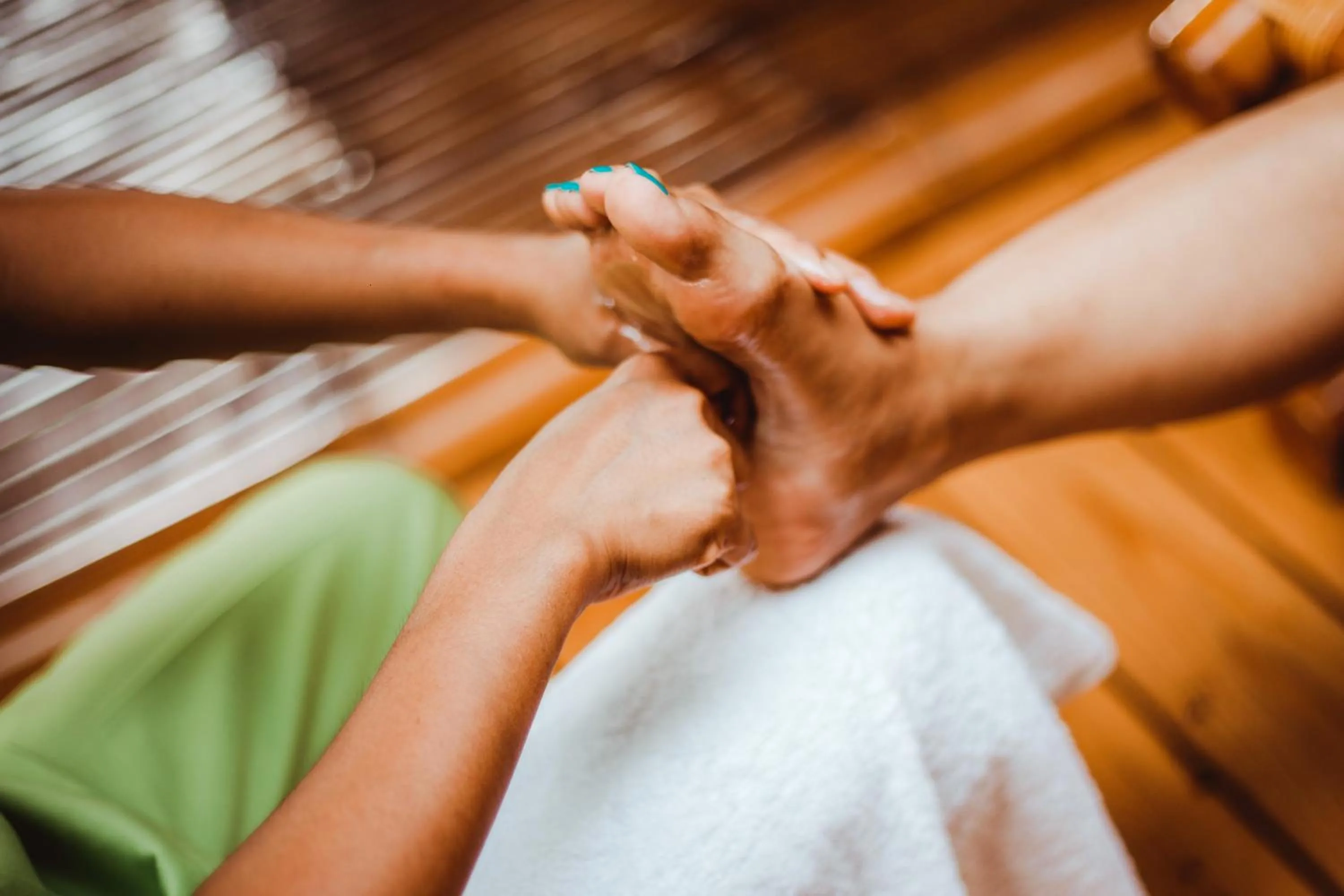 Massage in Vida Homes Condo Resort