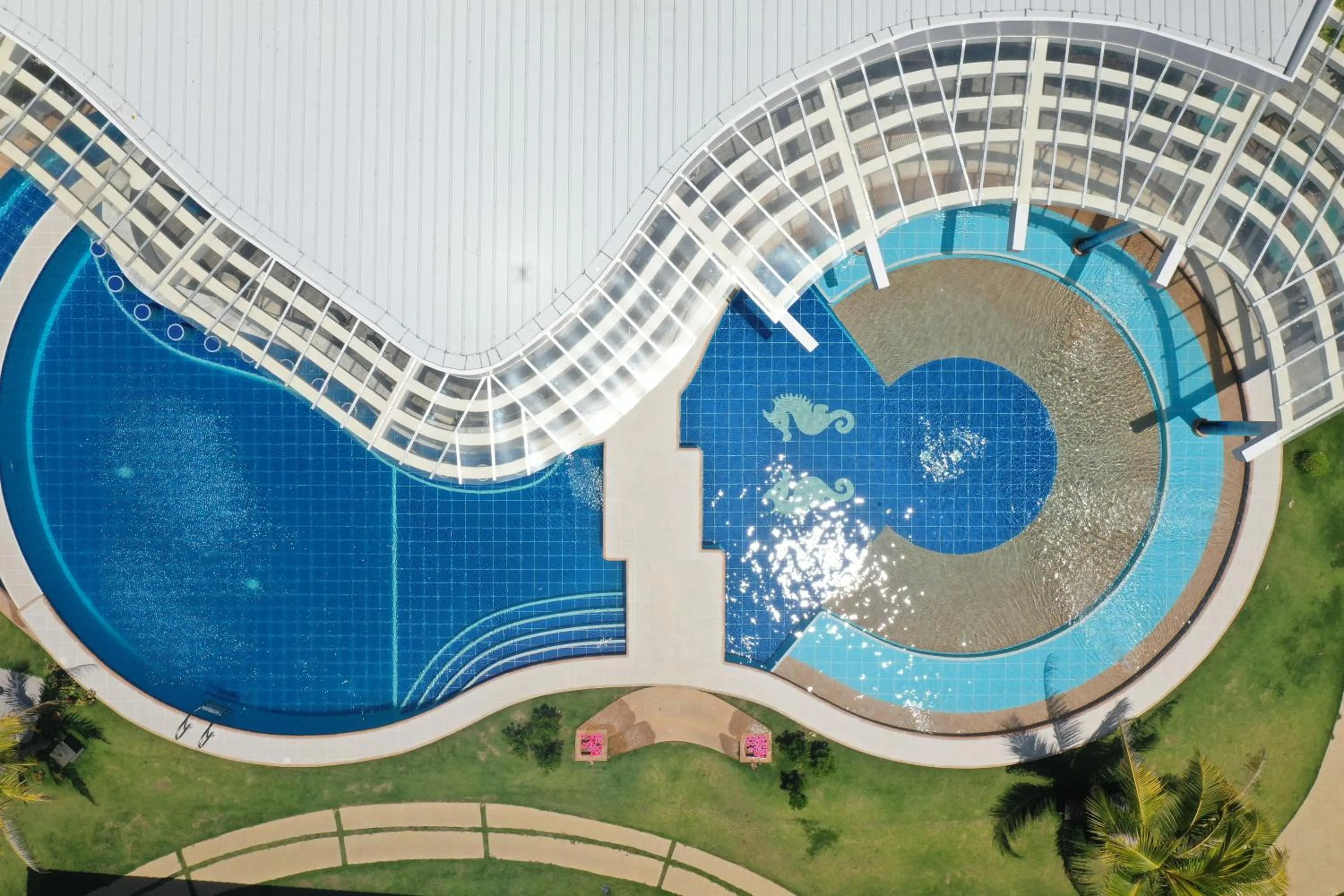 Restaurant/places to eat in Vida Homes Condo Resort