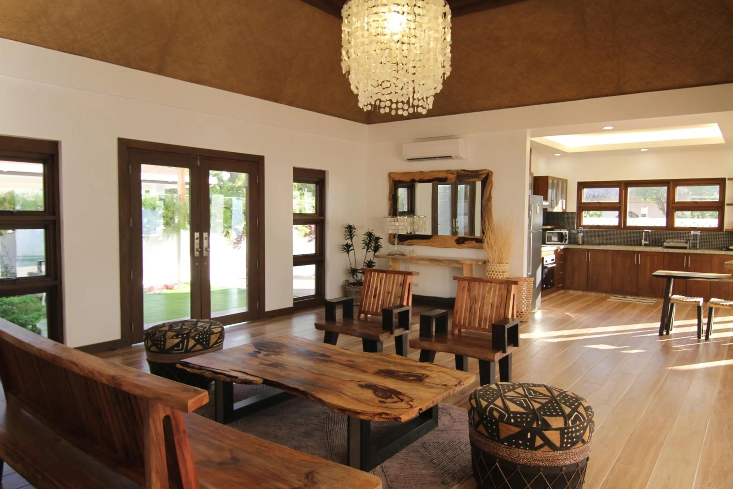 Kitchen or kitchenette in Vida Homes Condo Resort