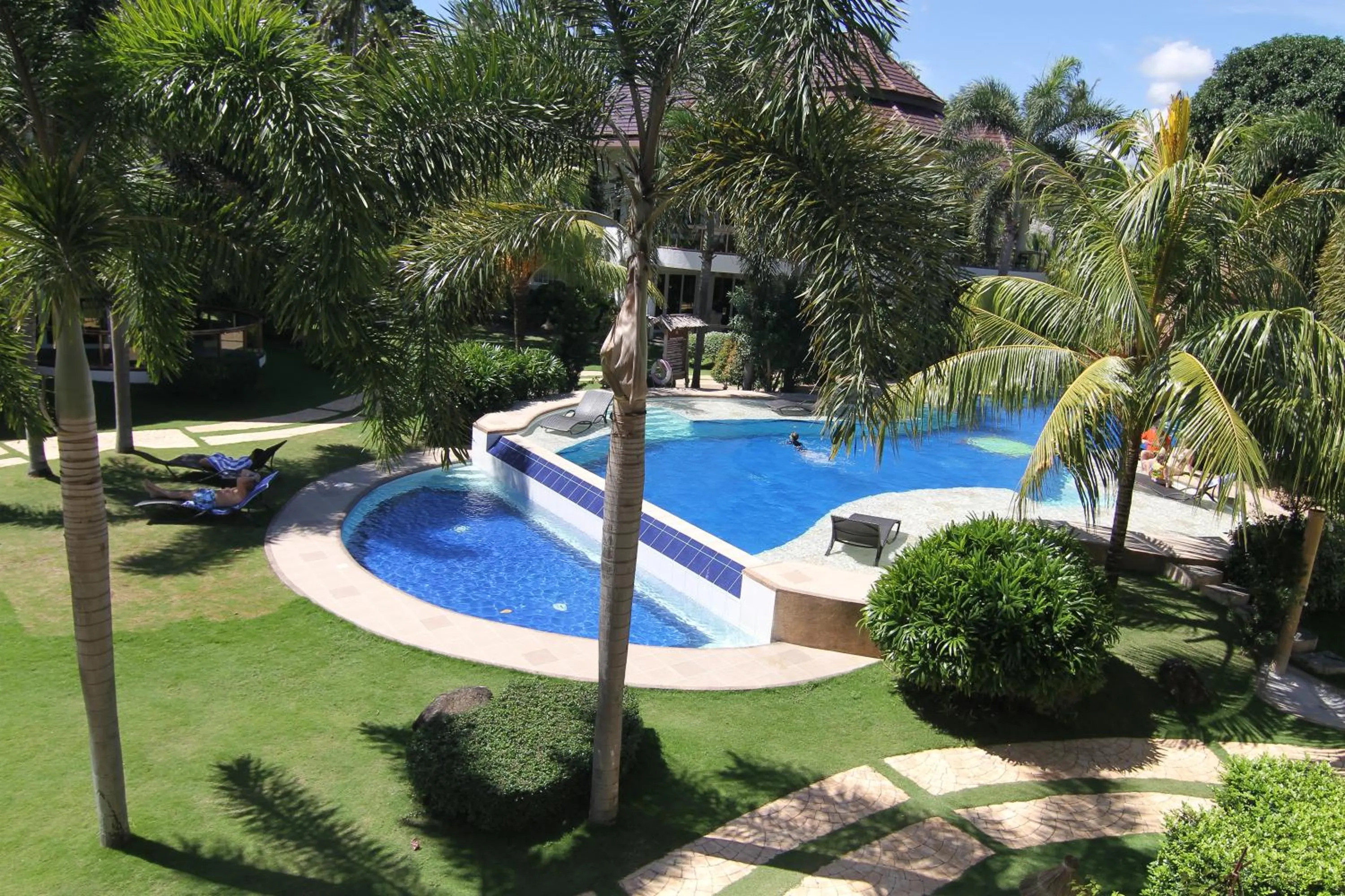 Garden in Vida Homes Condo Resort