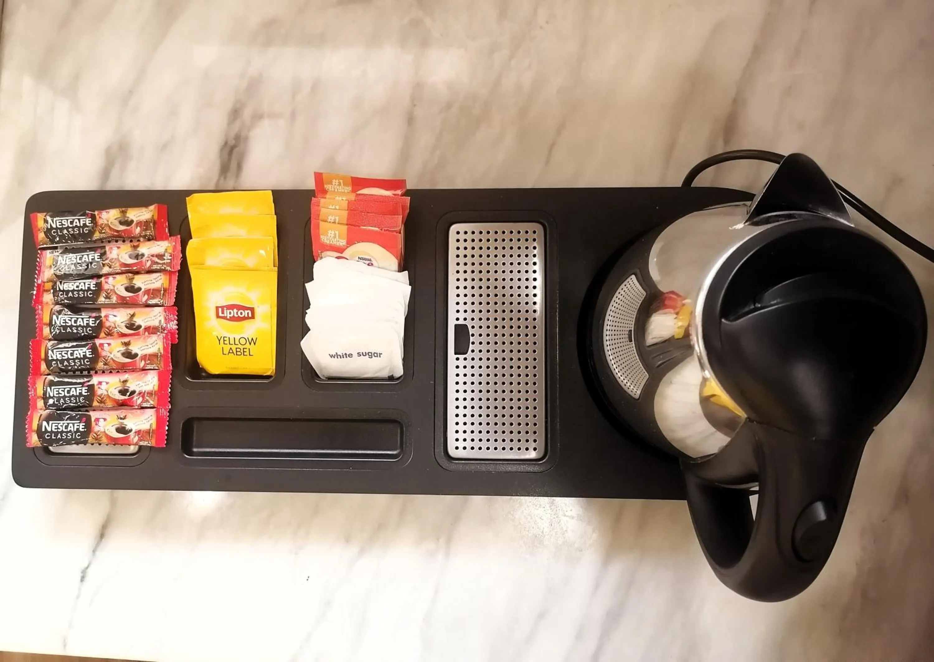 Coffee/tea facilities in Vida Homes Condo Resort