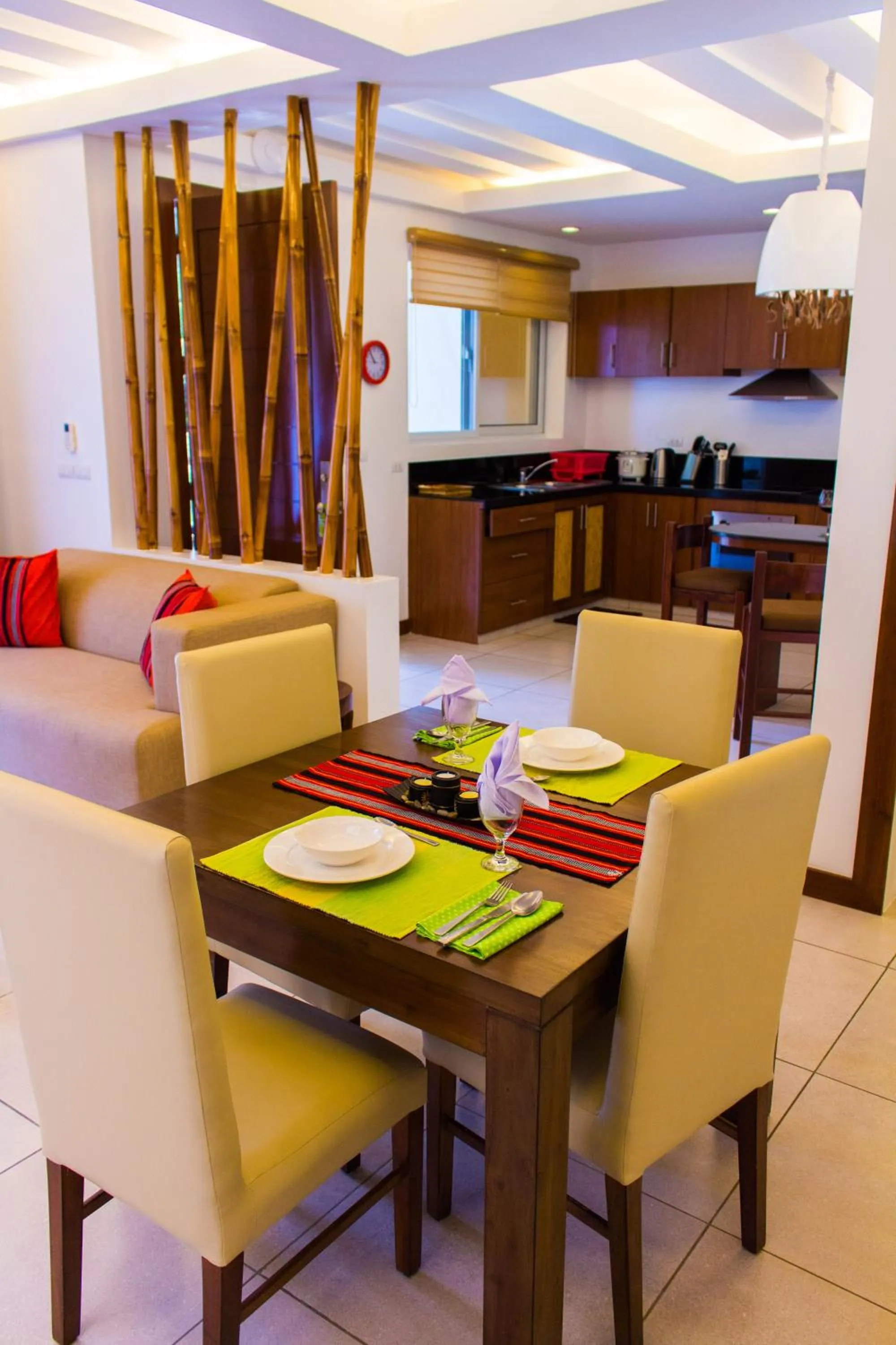 Dining area in Vida Homes Condo Resort