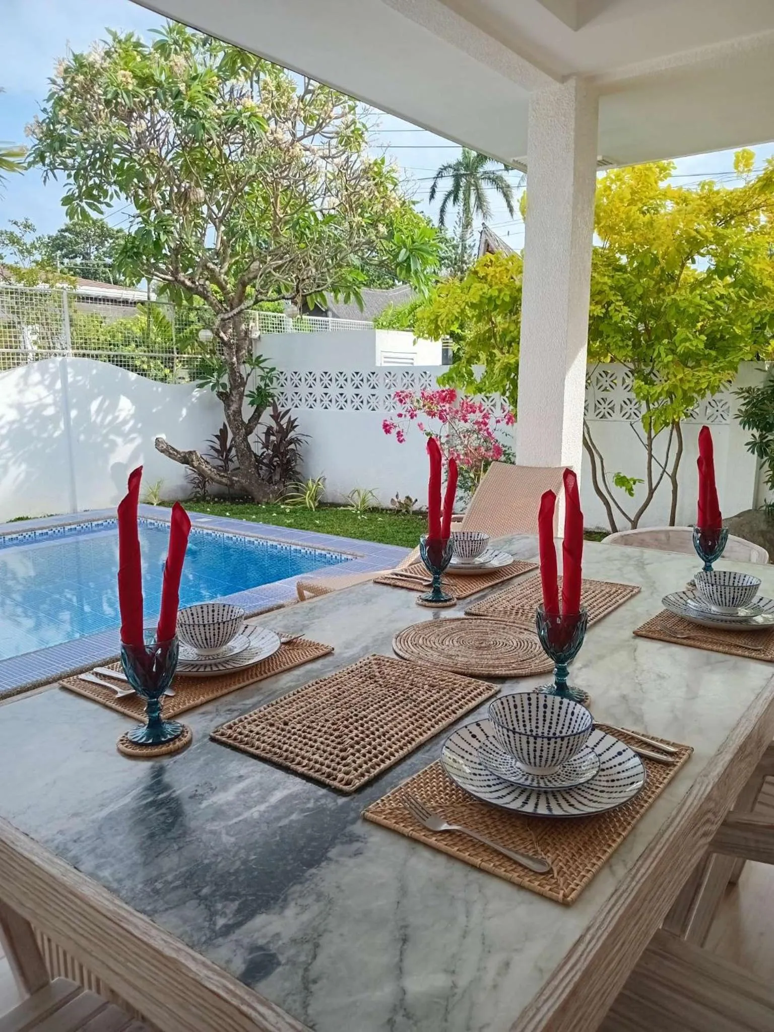 Kitchen or kitchenette in Vida Homes Condo Resort