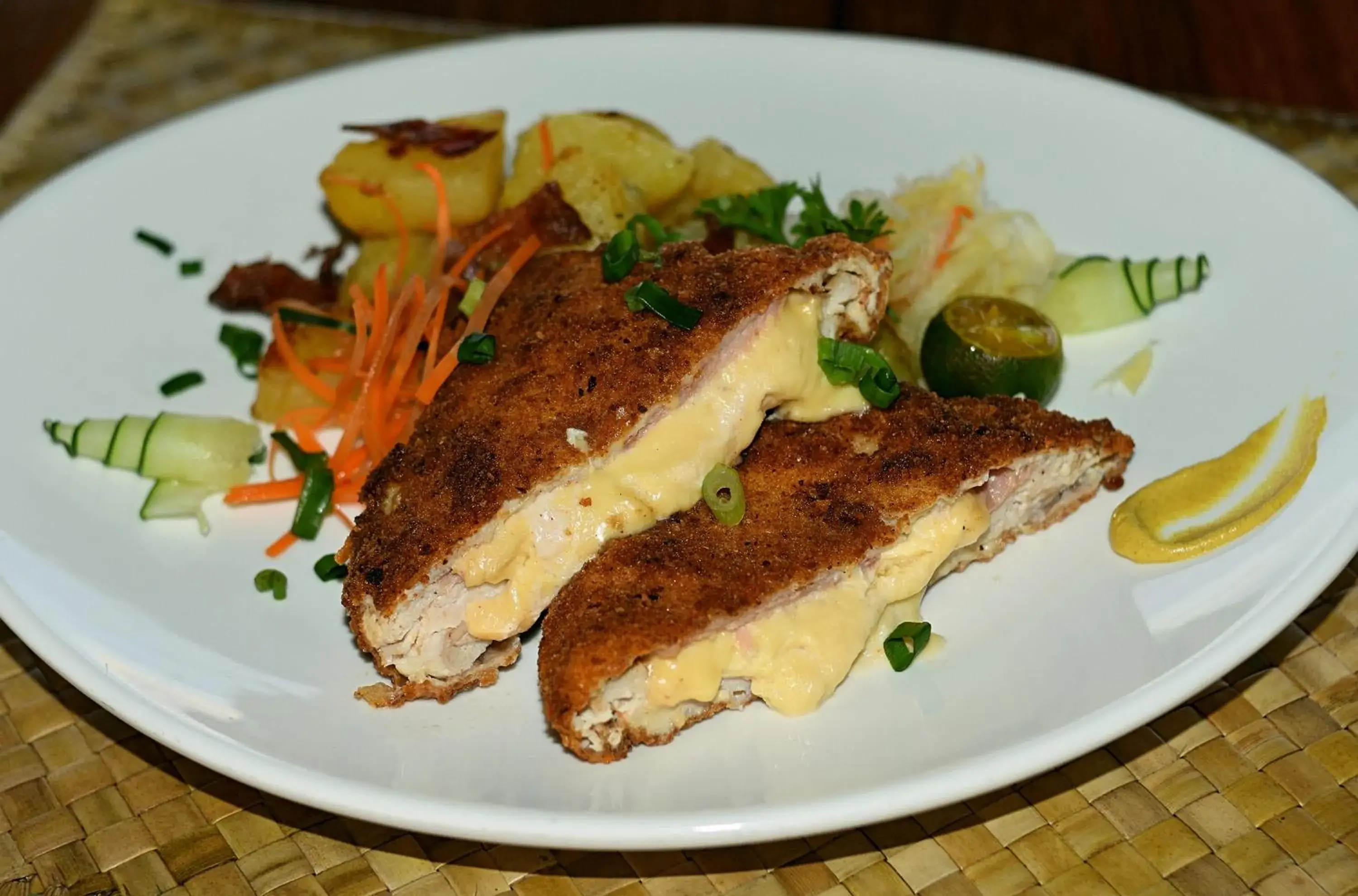 Restaurant/places to eat in Vida Homes Condo Resort Restaurant/places to eat in Vida Homes Condo Resort