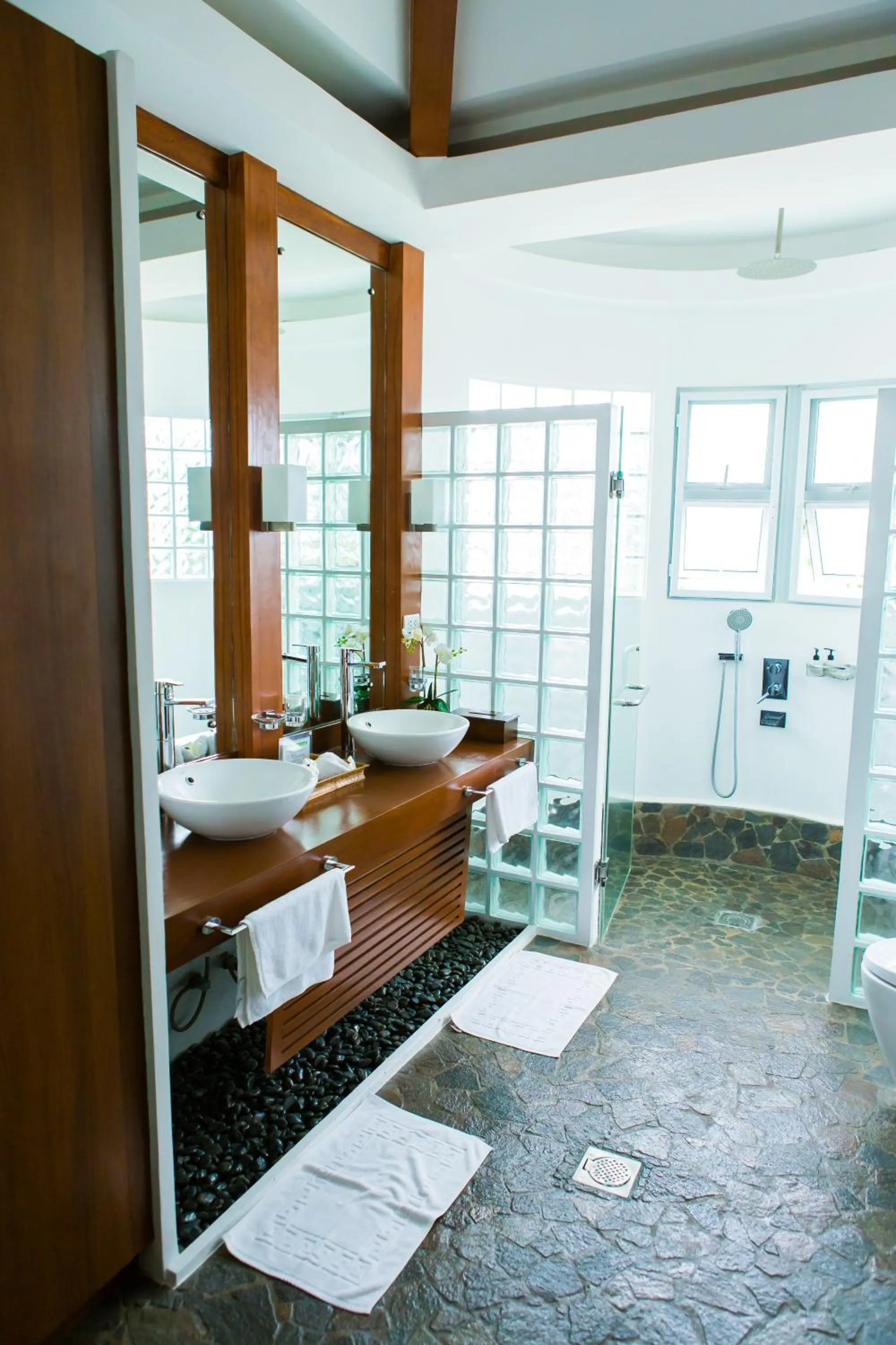 Bathroom in Vida Homes Condo Resort