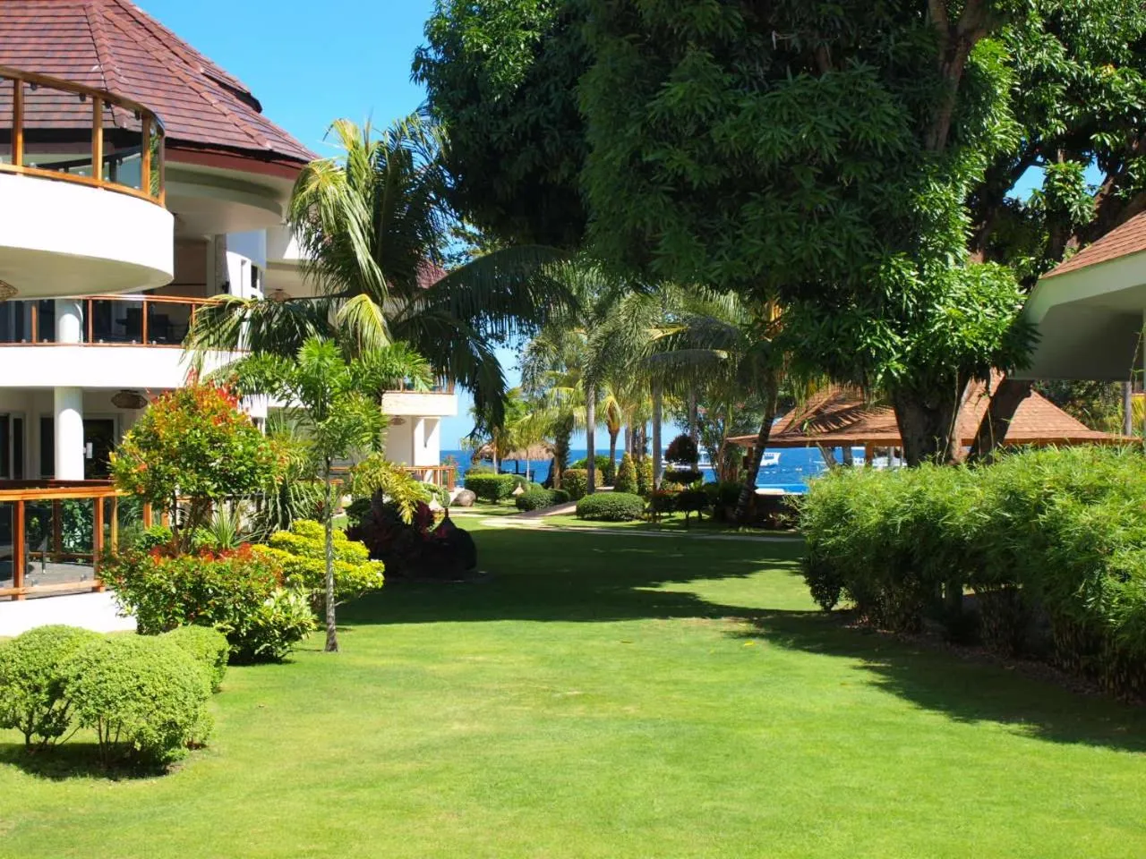 Garden in Vida Homes Condo Resort