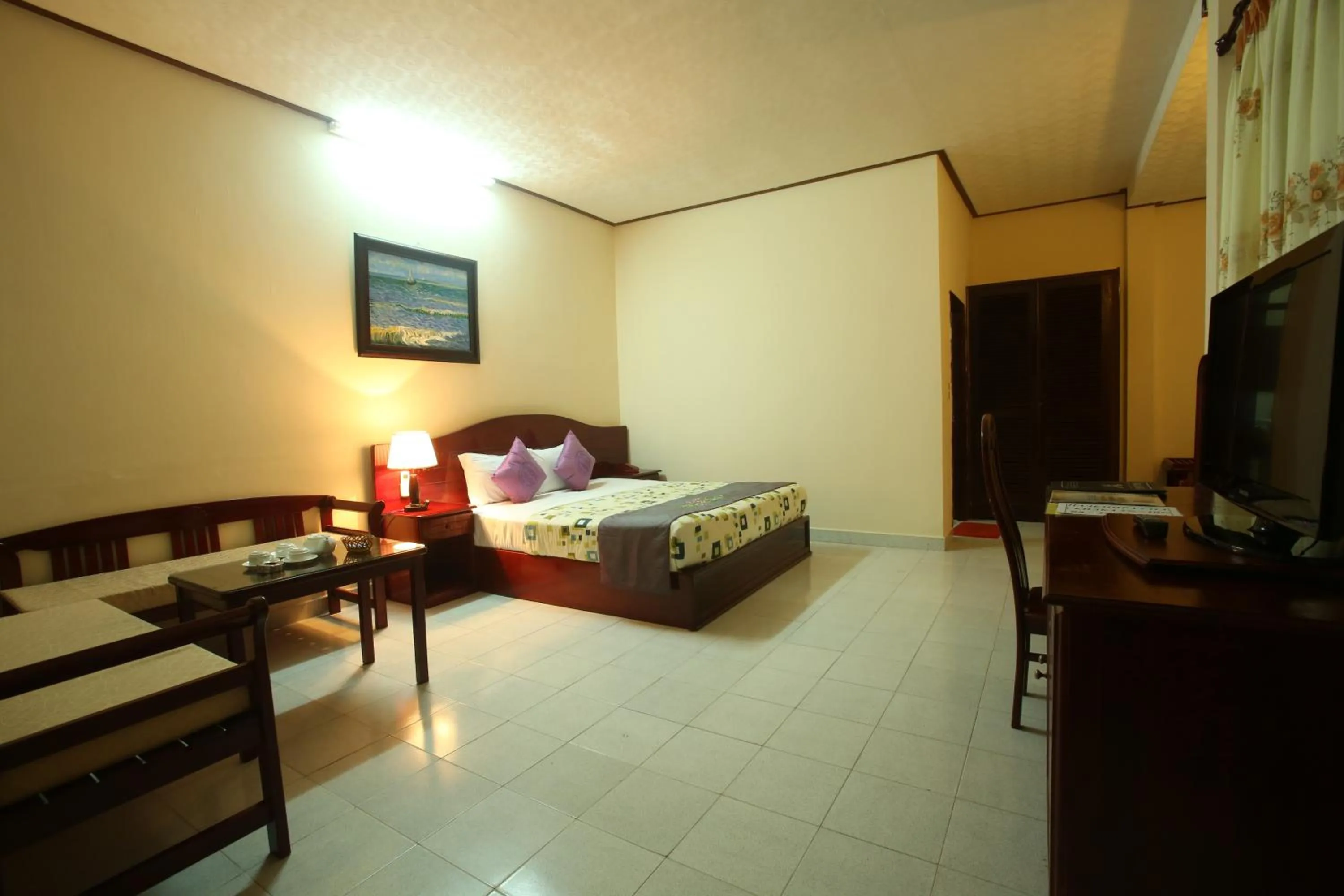 Bed in Palmira Beach Resort & Spa