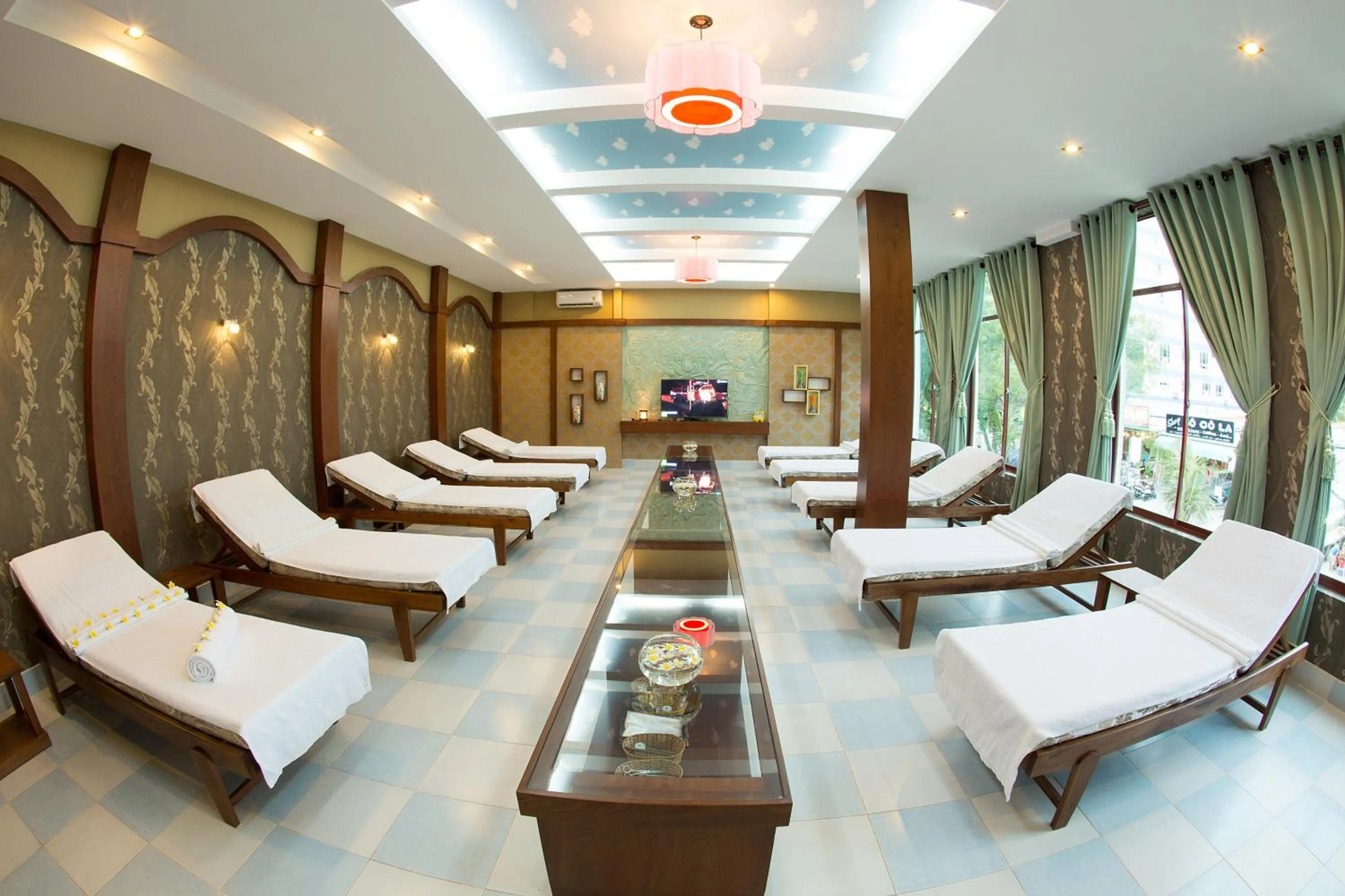 Massage in Palmira Beach Resort & Spa