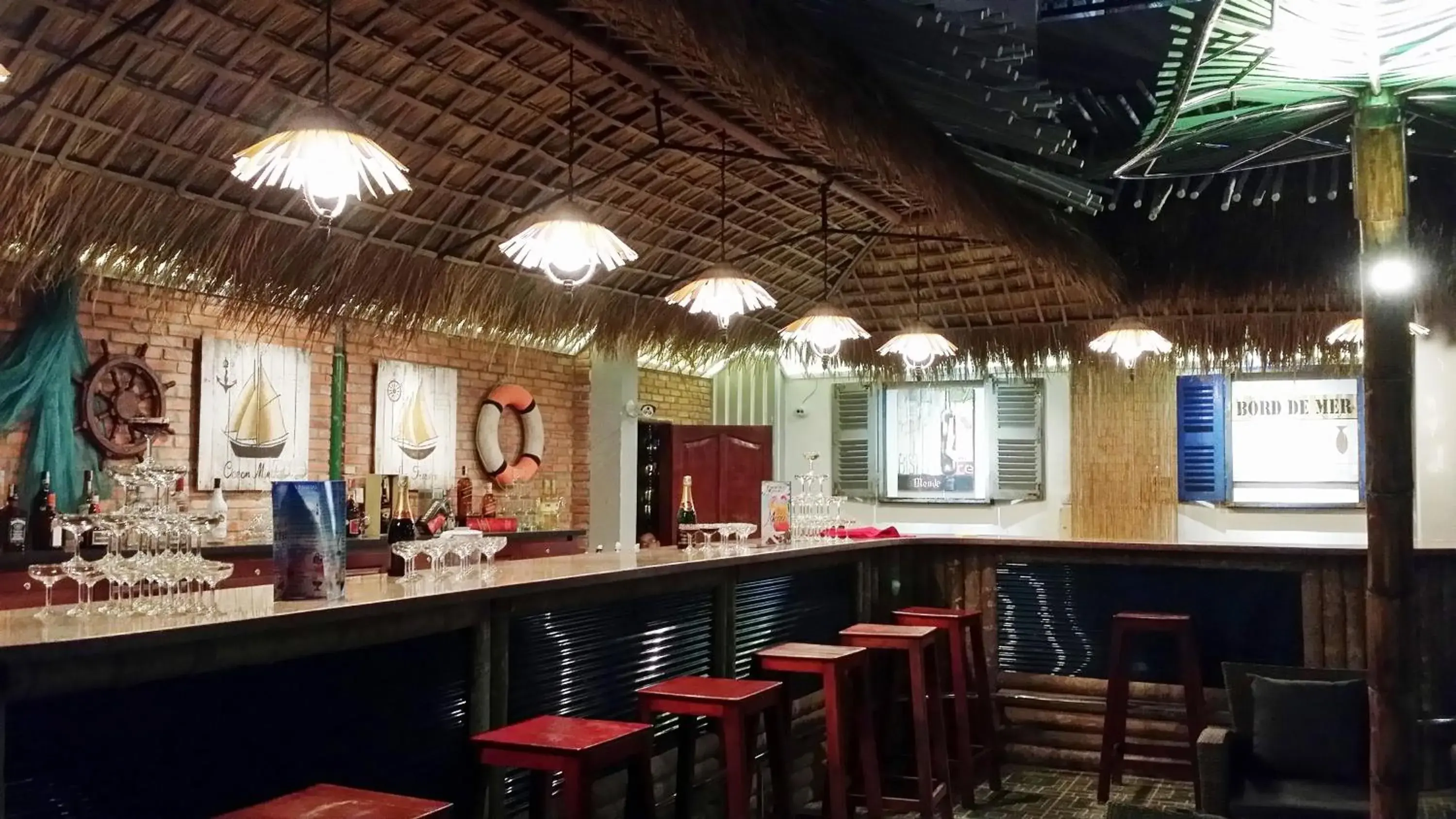 Restaurant/places to eat in Palmira Beach Resort & Spa Restaurant/places to eat in Palmira Beach Resort & Spa