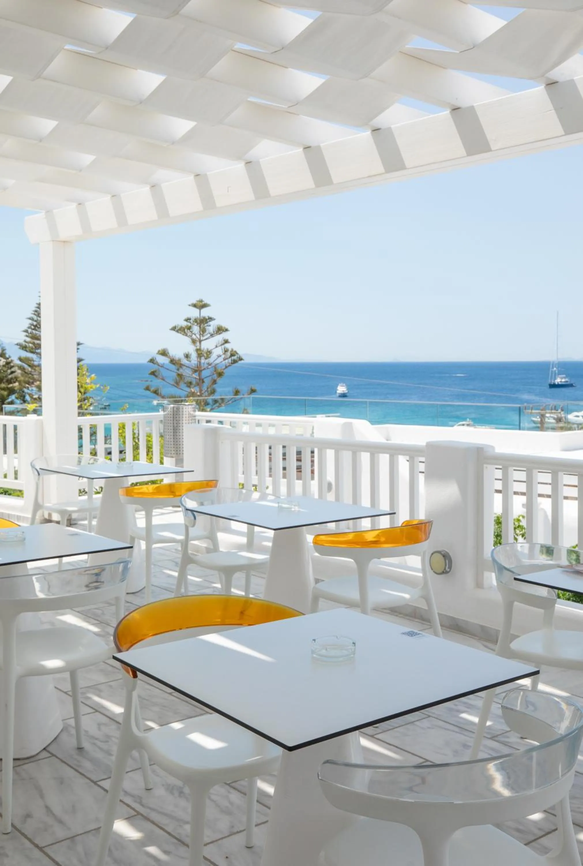 Restaurant/places to eat in The George Hotel Mykonos