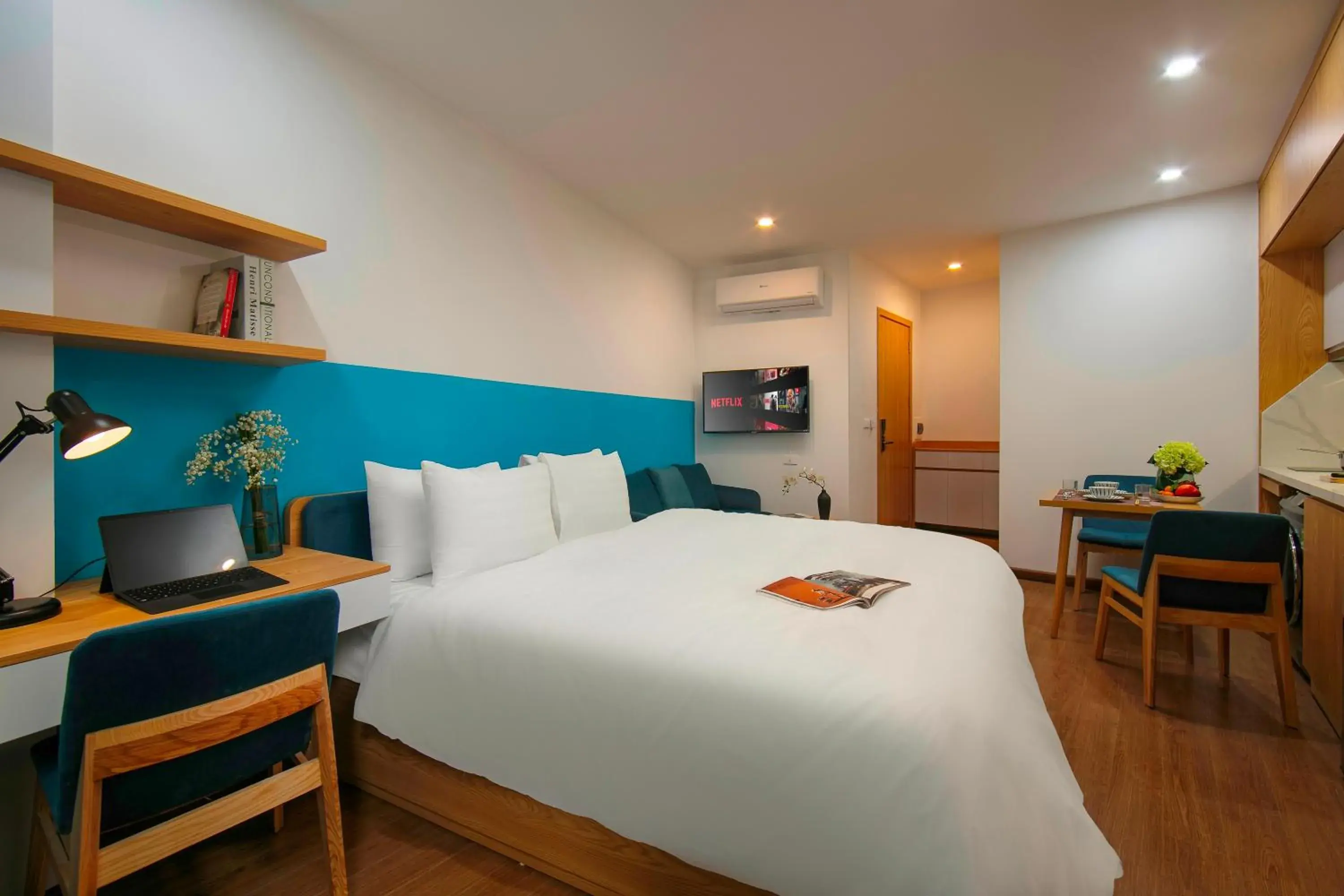 Studio Apartment with King Bed in Westlake Pearl Apartment - Hotel & Pearl Spa Studio Apartment with King Bed in Westlake Pearl Apartment - Hotel & Pearl Spa