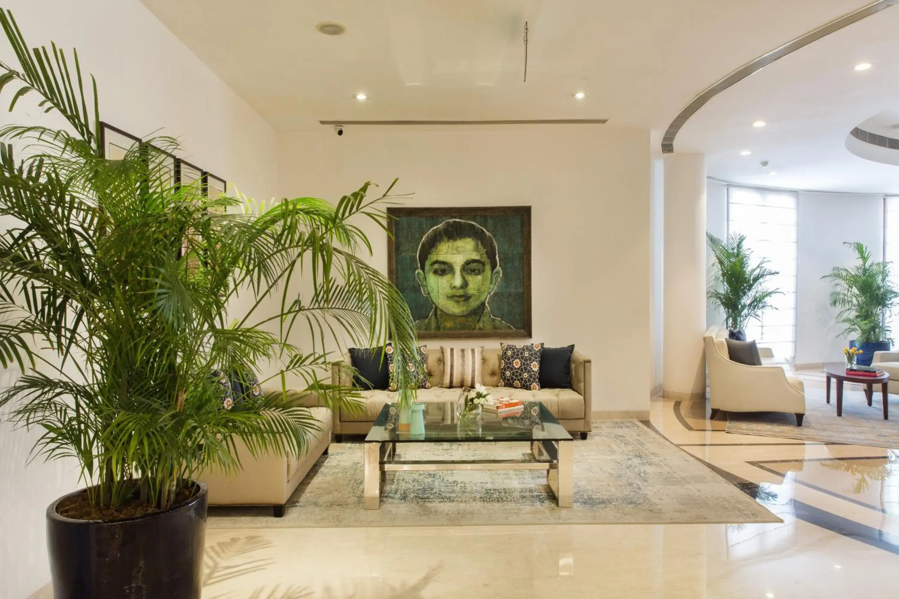 Property building in DLF Club 5 Property building in DLF Club 5