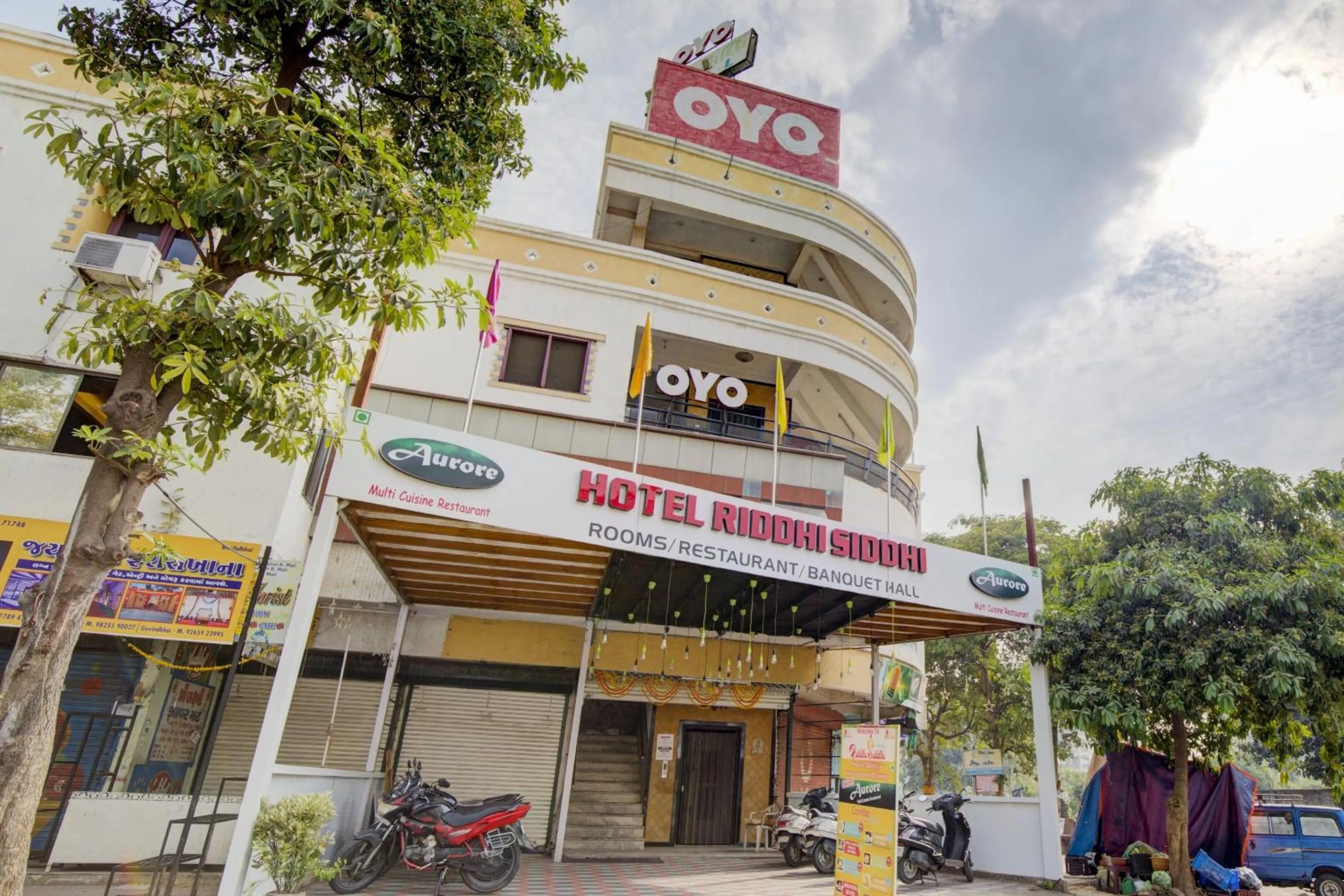 Property building in Super Collection O Riddhi Siddhi