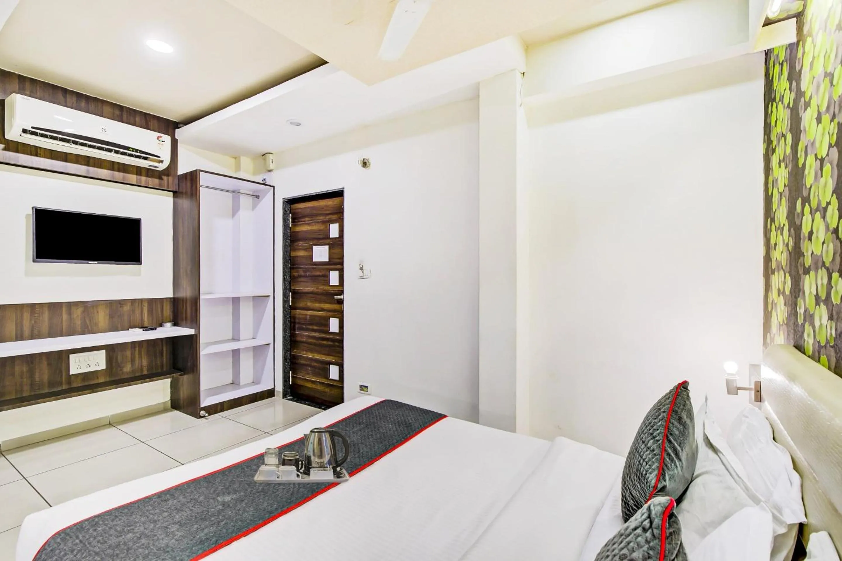 Bed in Super Collection O Riddhi Siddhi