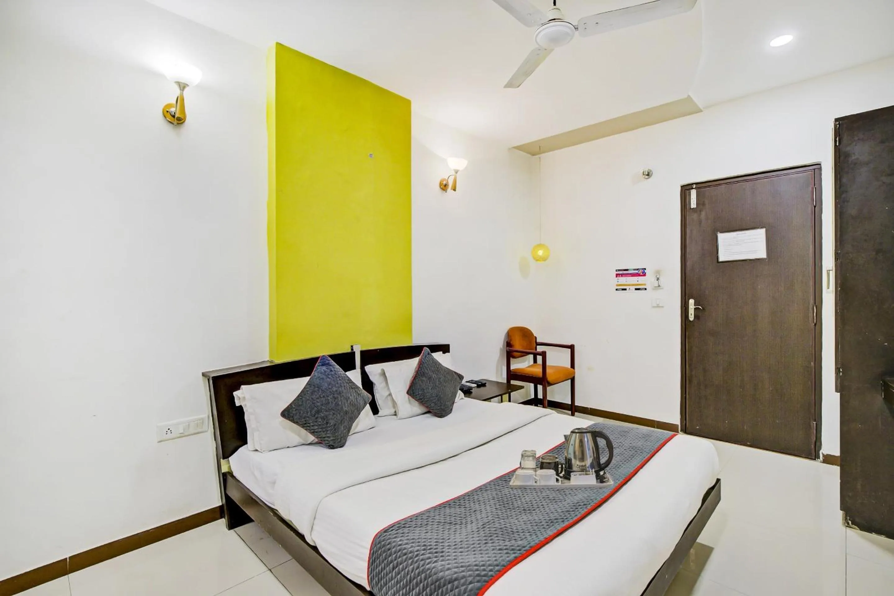 Bedroom, Bed in Super Collection O Riddhi Siddhi