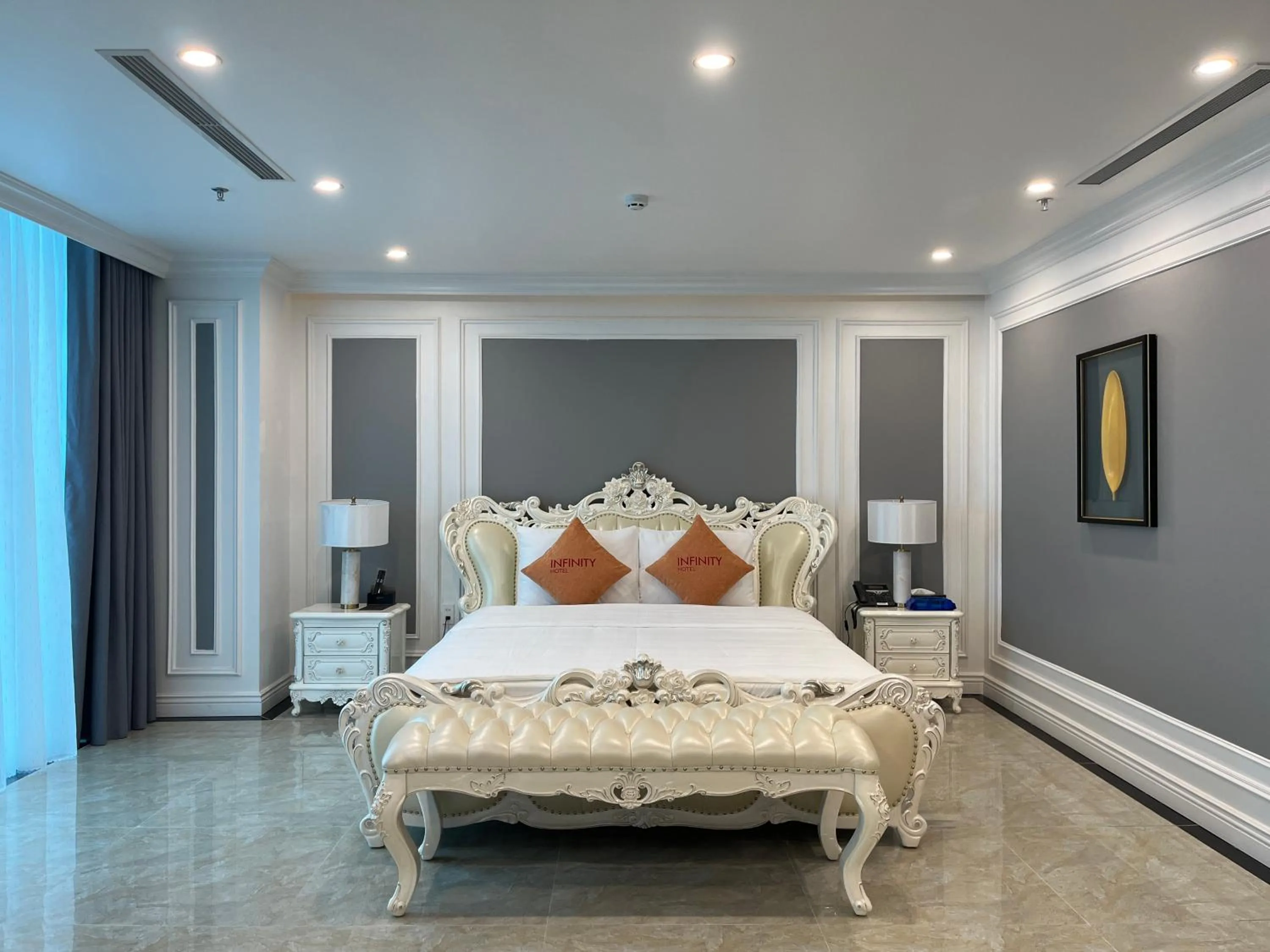 furniture, Bed in Infinity Hotel