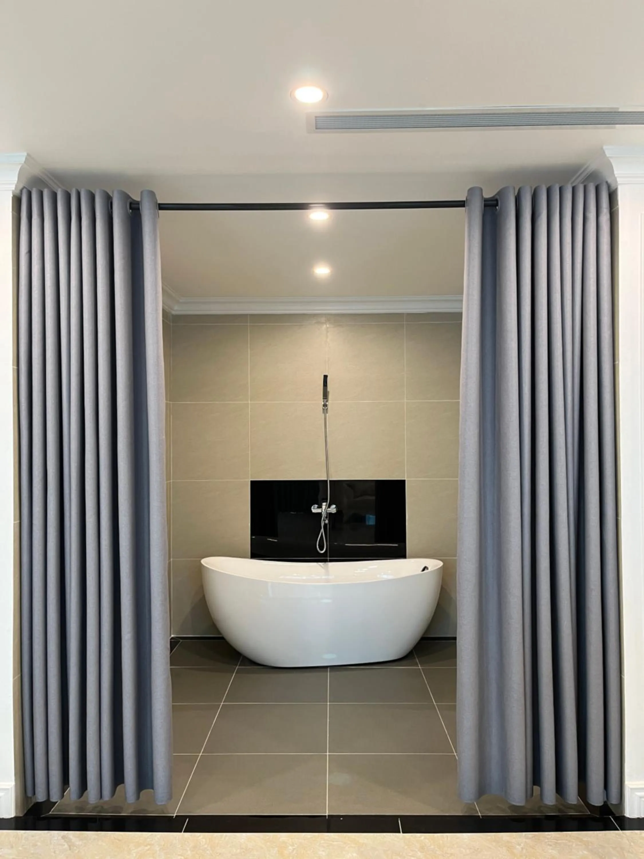 Bath in Infinity Hotel