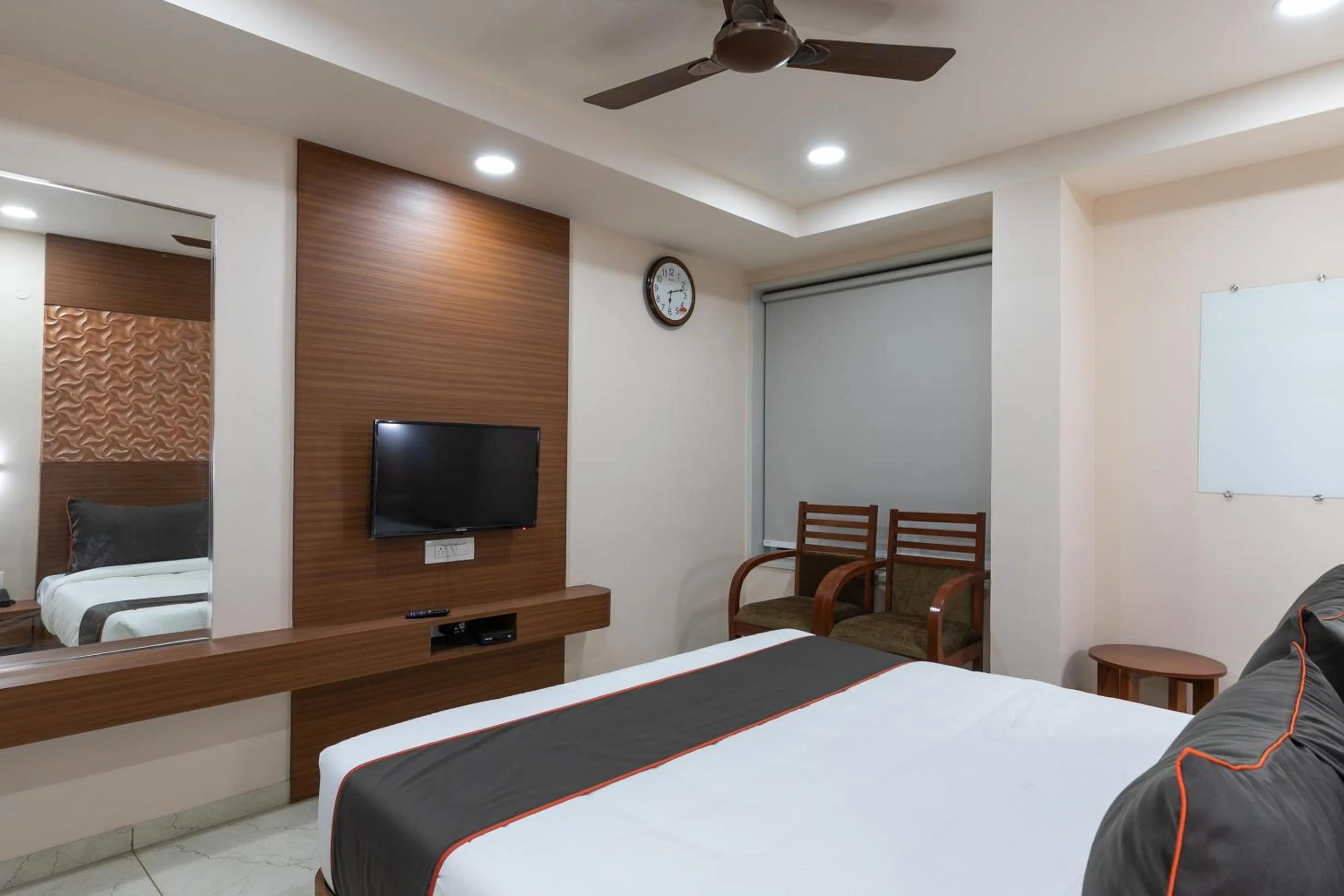 Bedroom, Bed in Super Collection O Simran Raghuveer Para