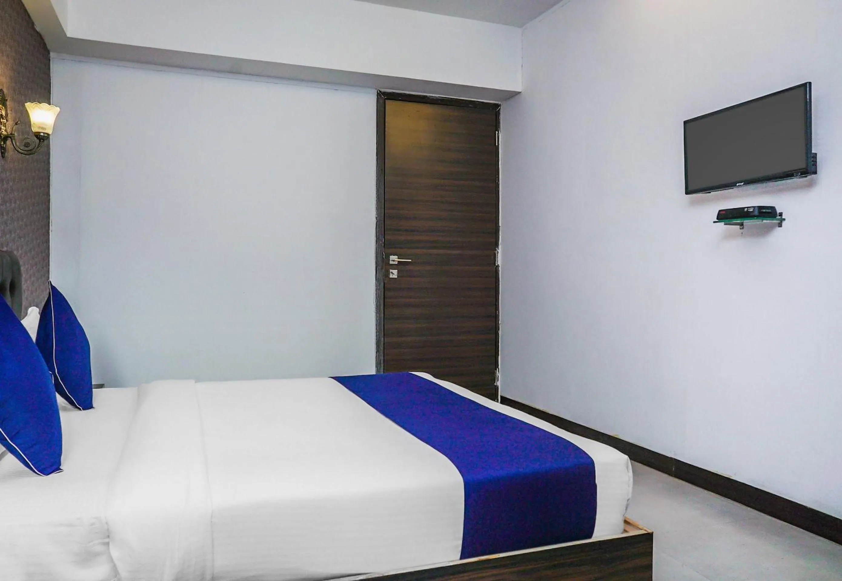 Bed in Hotel O Divine Destination