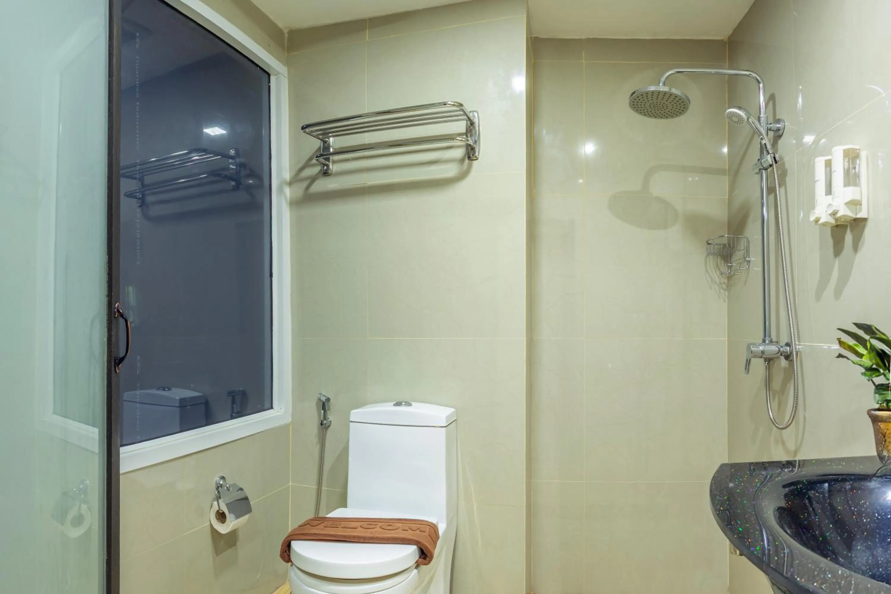 Shower in Jomtien Sands Residence