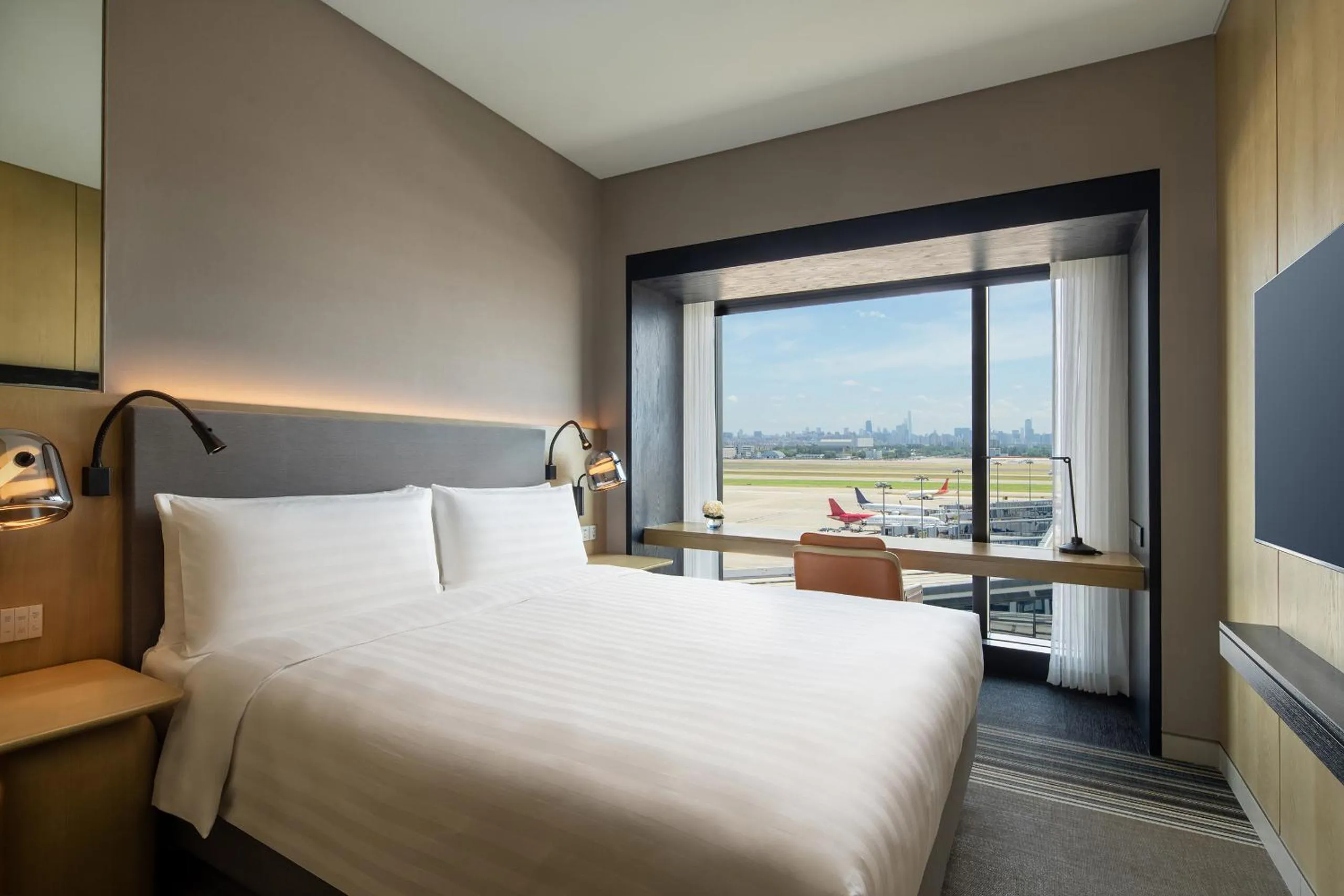 Premier Airport View King in Traders Hongqiao Airport,Shanghai