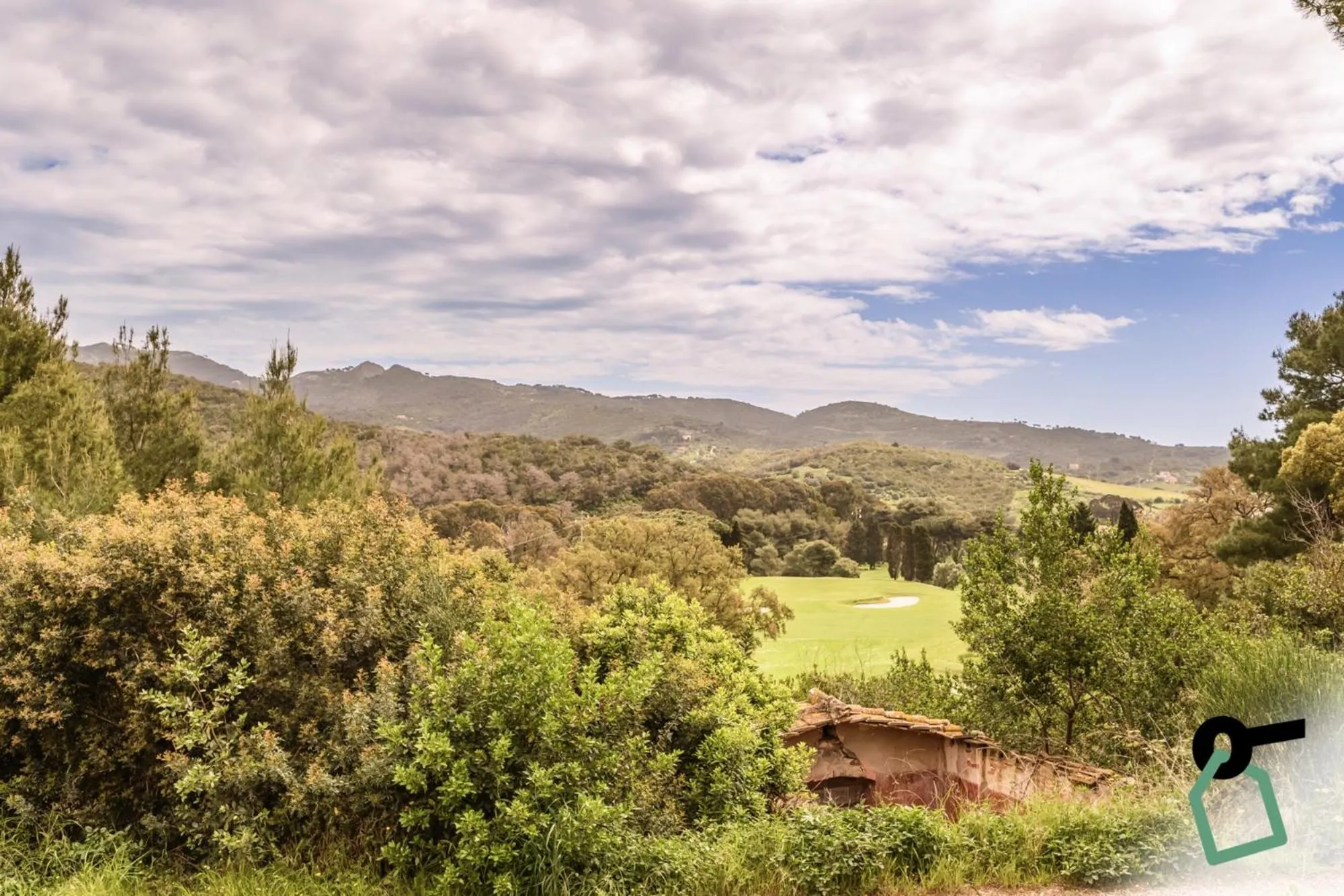 Mountain view in Hotiday Apartments Portoferraio