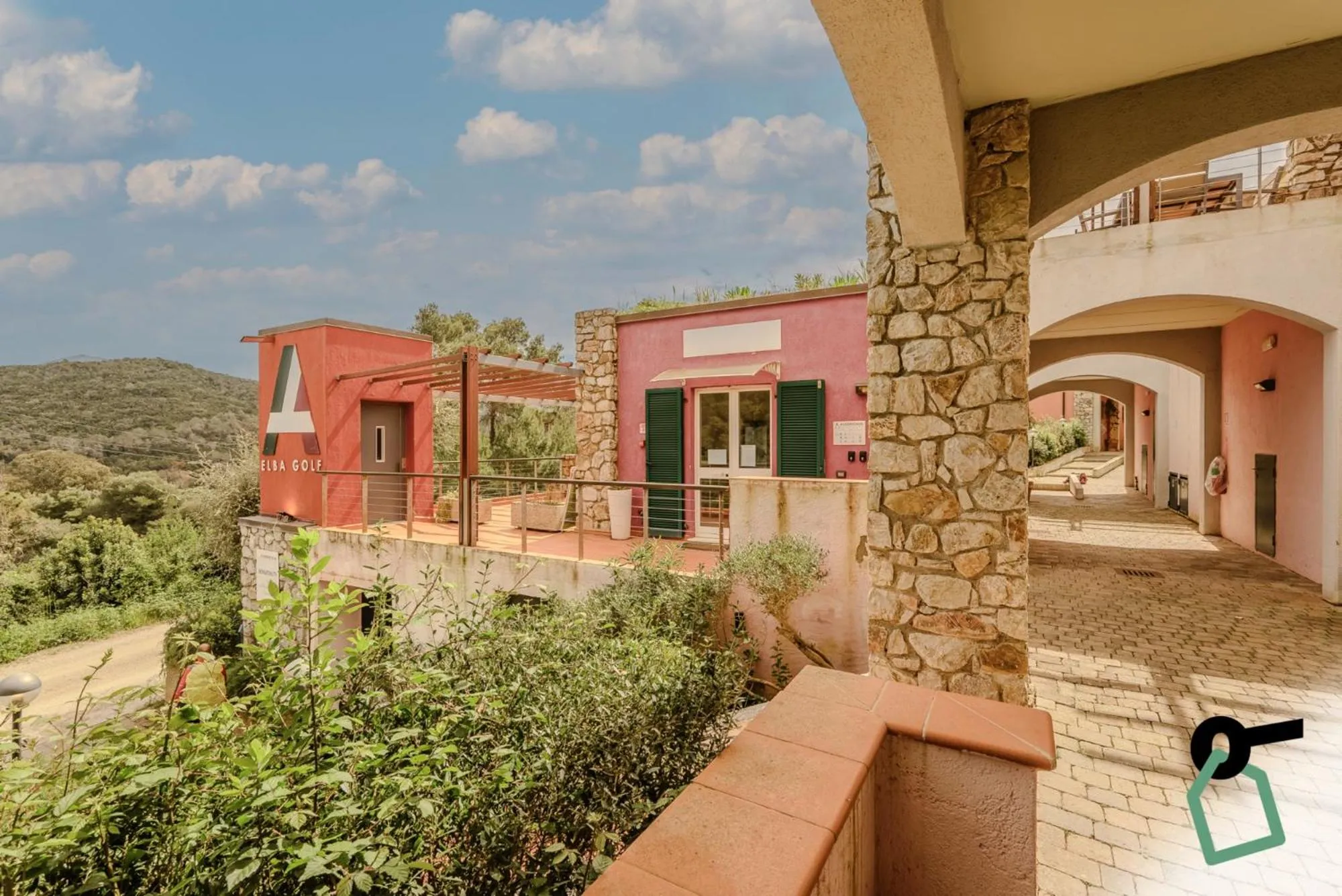 Property building in Hotiday Apartments Portoferraio