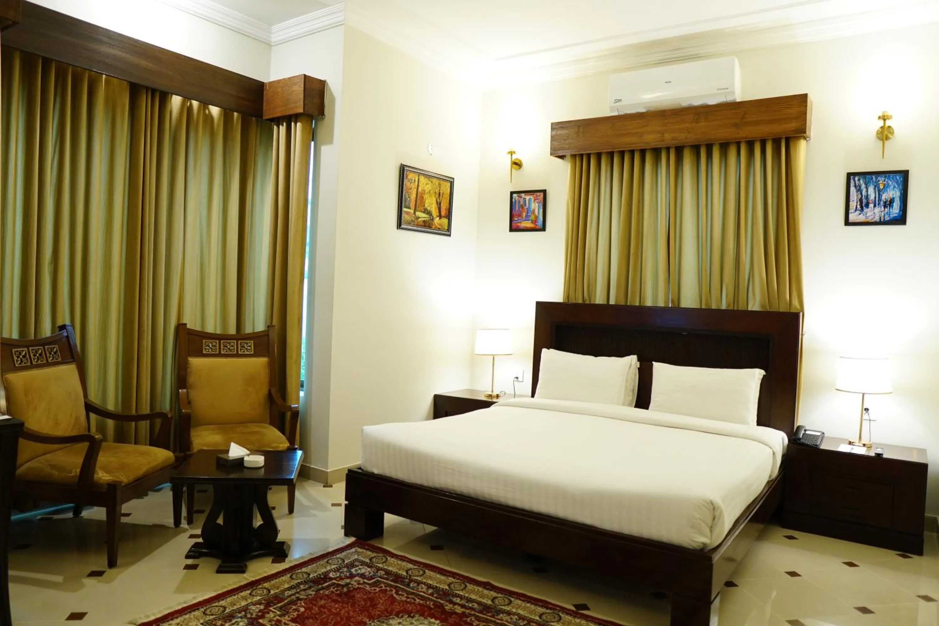 Bedroom, Bed in Sofital Hotel