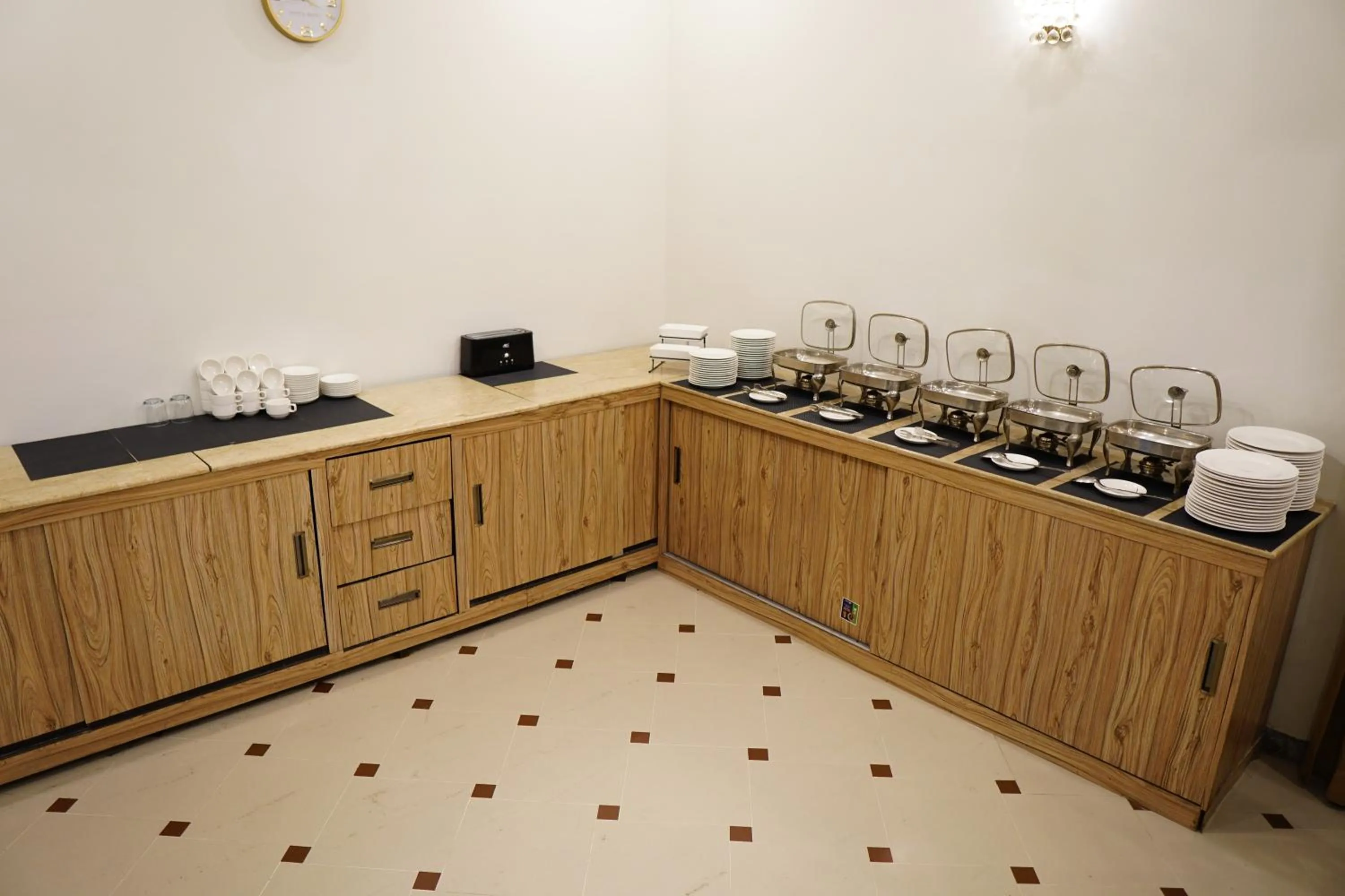 Restaurant/places to eat in Sofital Hotel