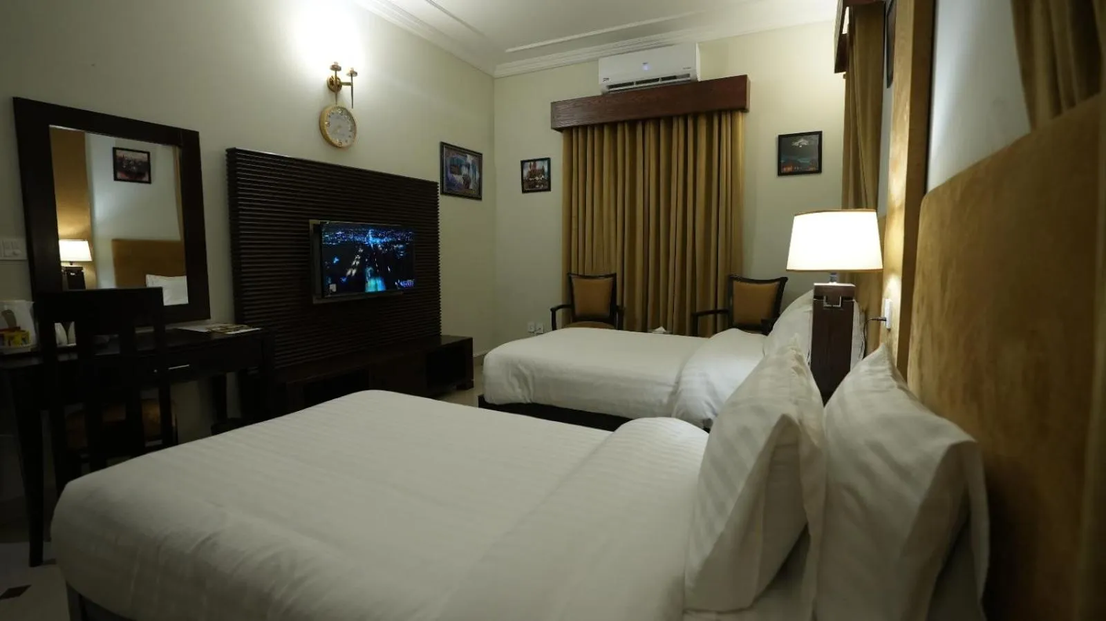 Bed in Sofital Hotel