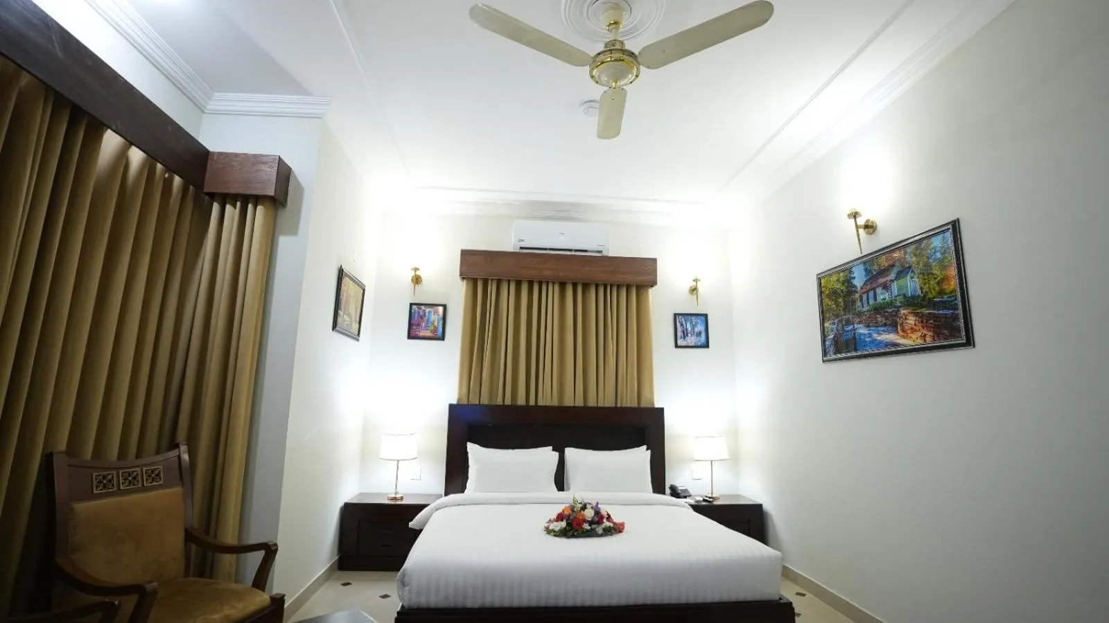 Bed in Sofital Hotel