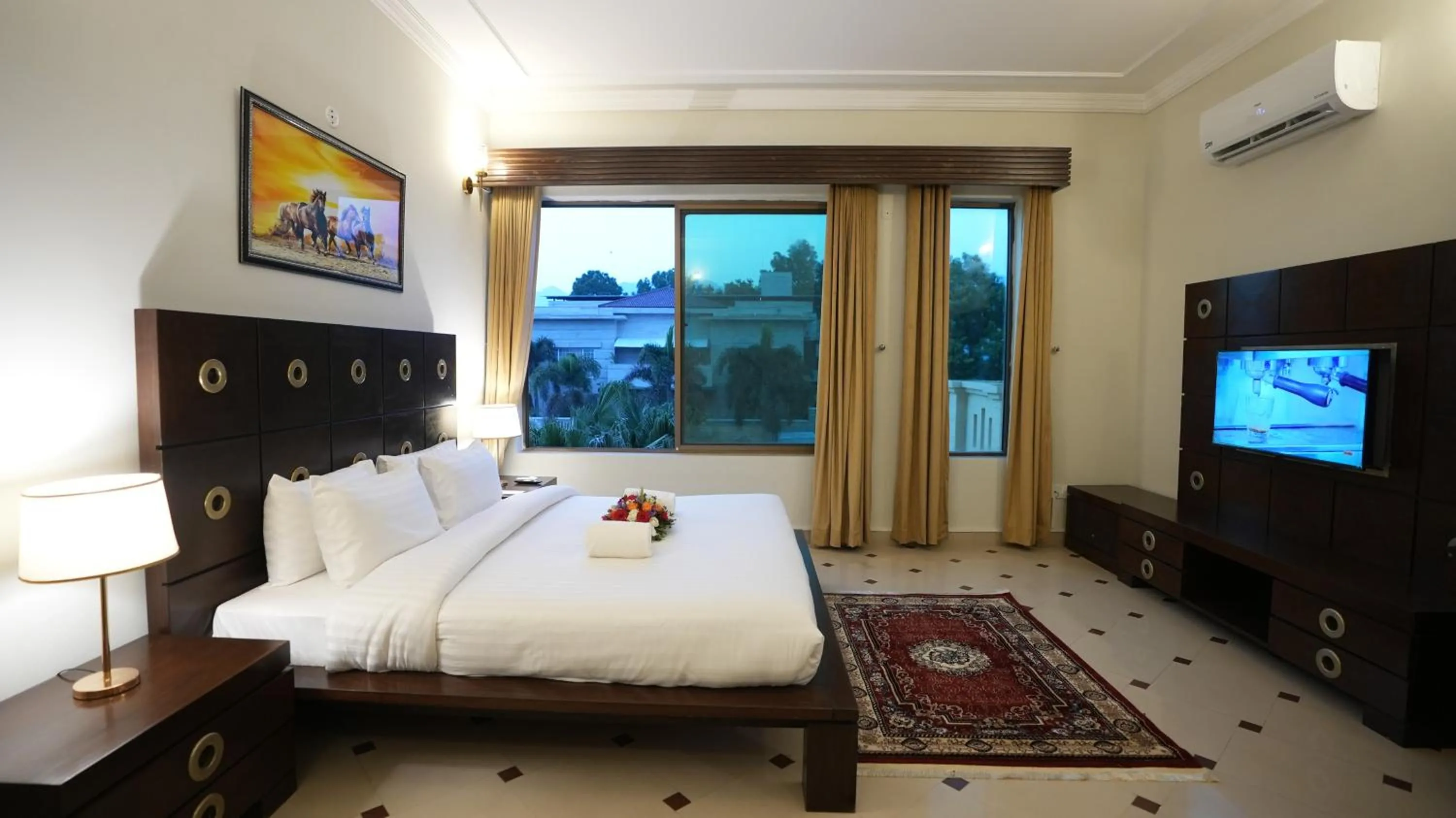 Bedroom, Bed in Sofital Hotel