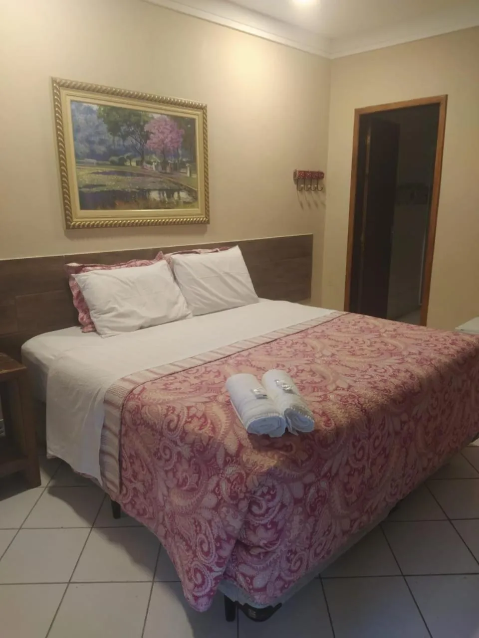 Photo of the whole room, Bed in Pousada Casa do Bosque