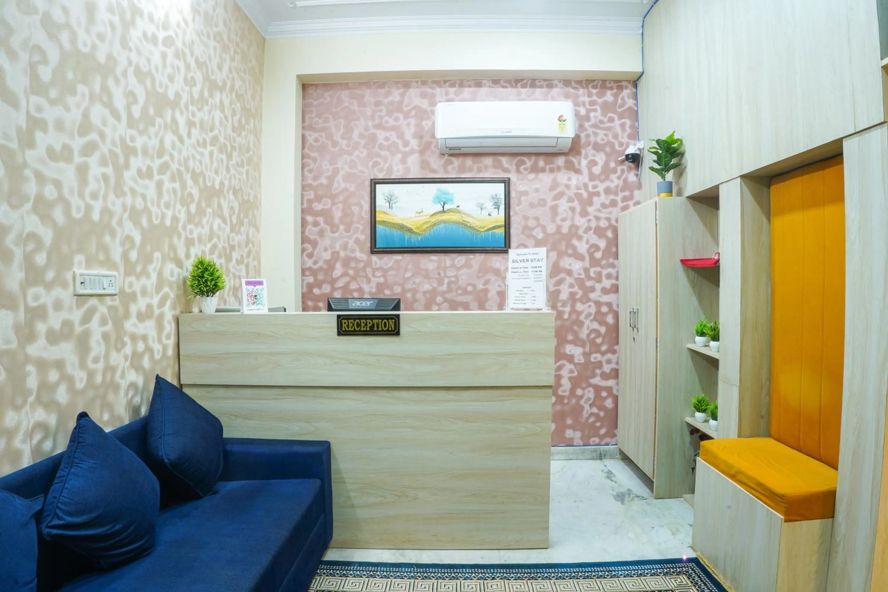 Lobby or reception in Hotel Silver Stay