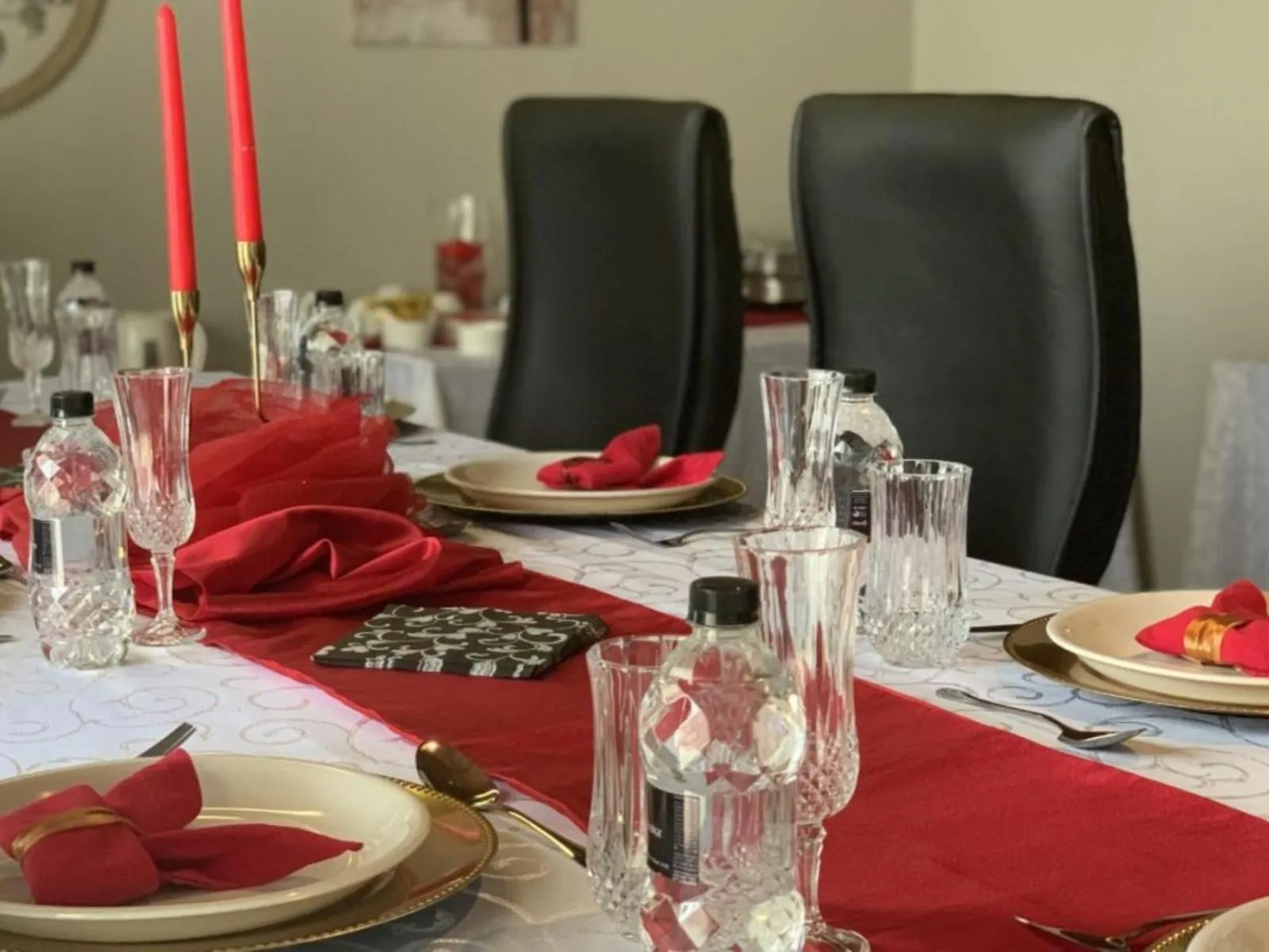 Dining area in Catwalk Lodge