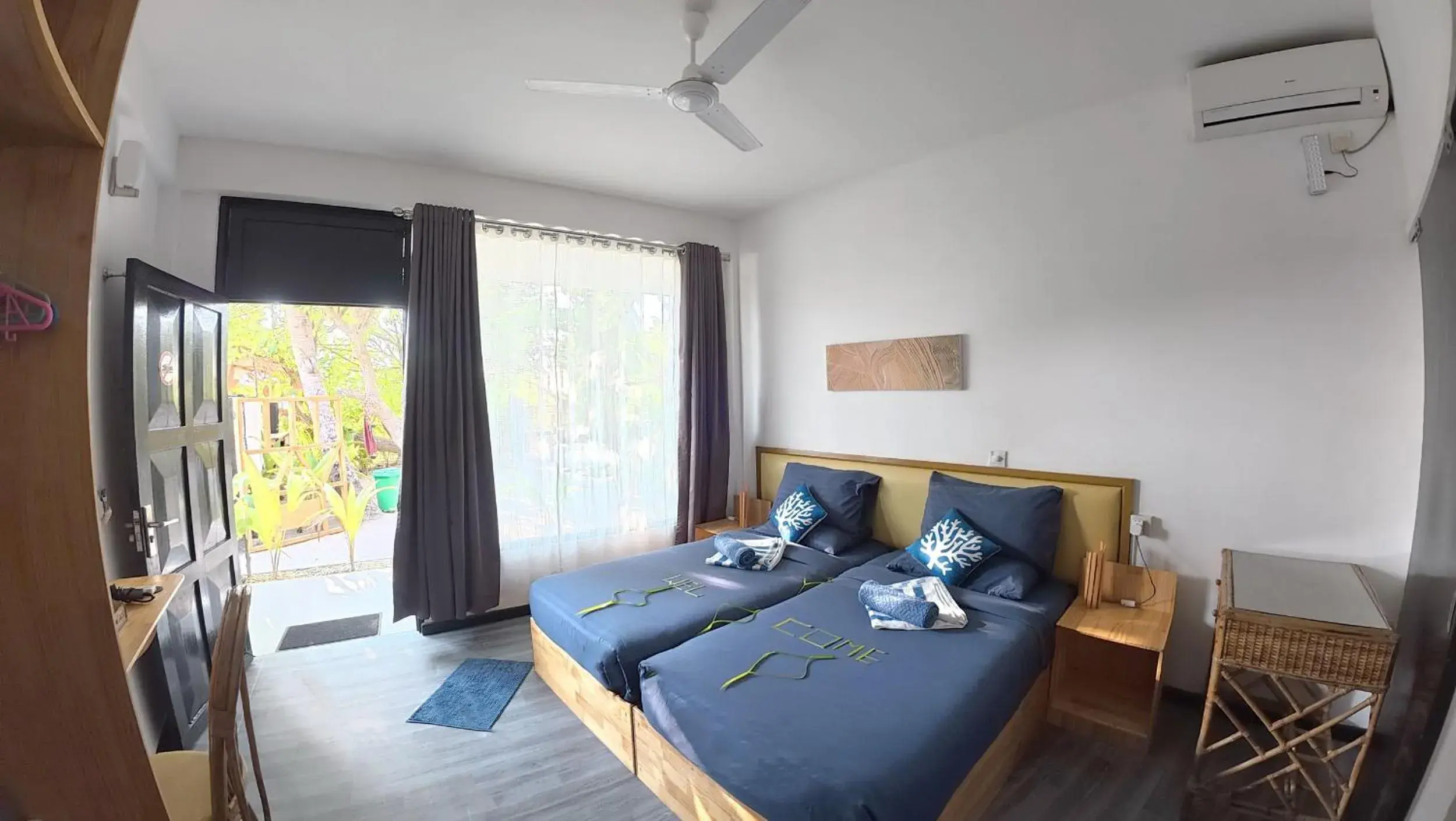 Deluxe Twin Room - single occupancy in Adroit Sunset View Deluxe Twin Room - single occupancy in Adroit Sunset View