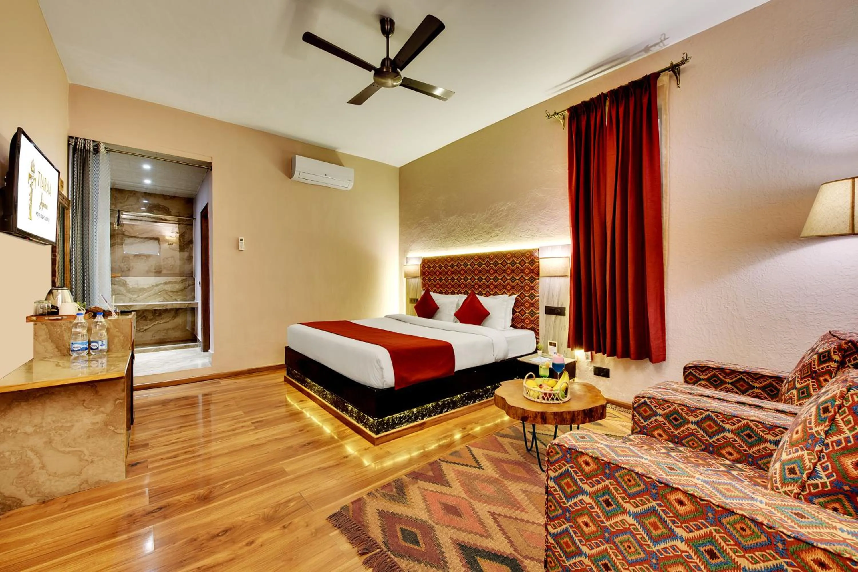 Bed in Tiaraa Jujurana Resort & Spa