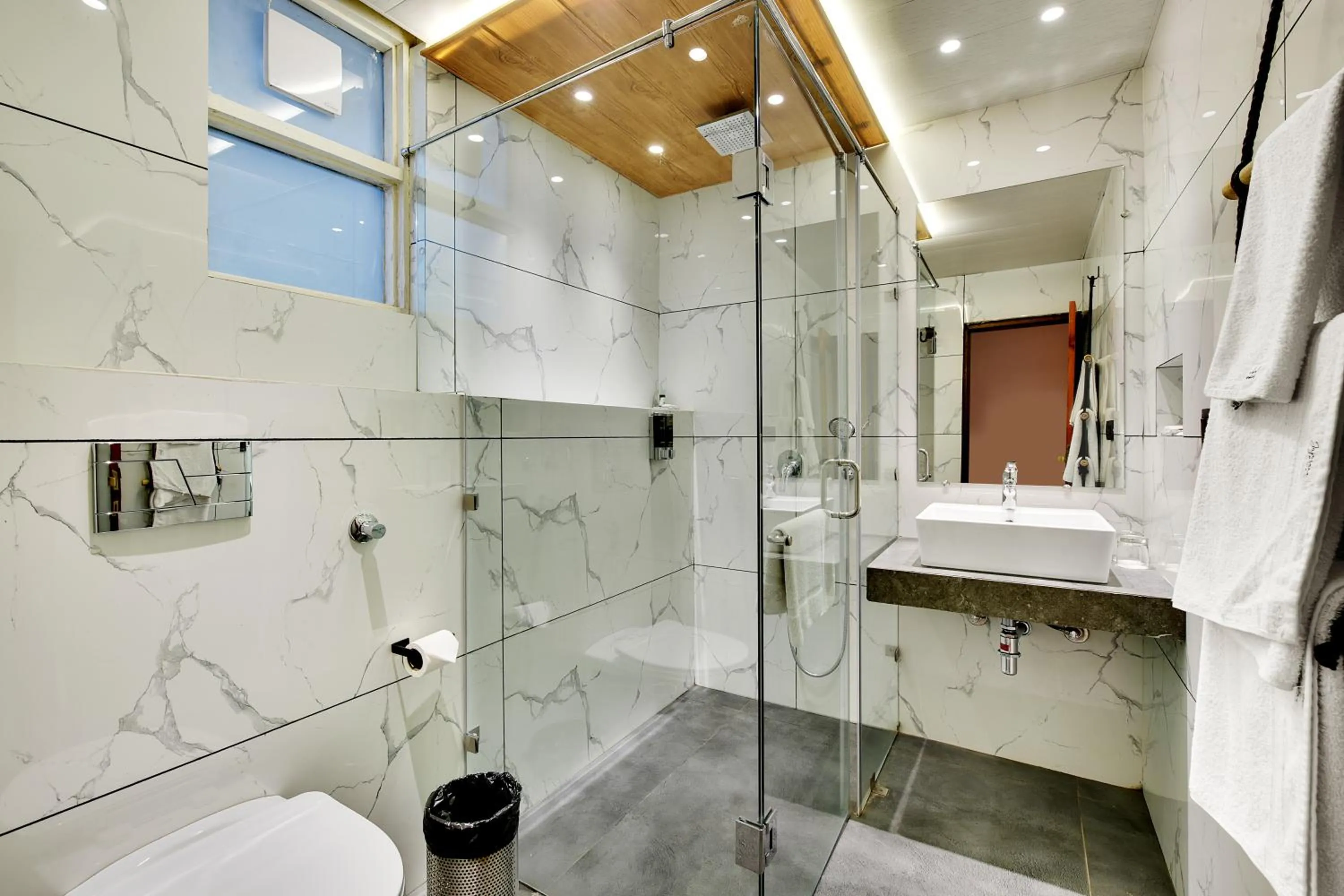 Tiaraa Jujurana Resort & Spa