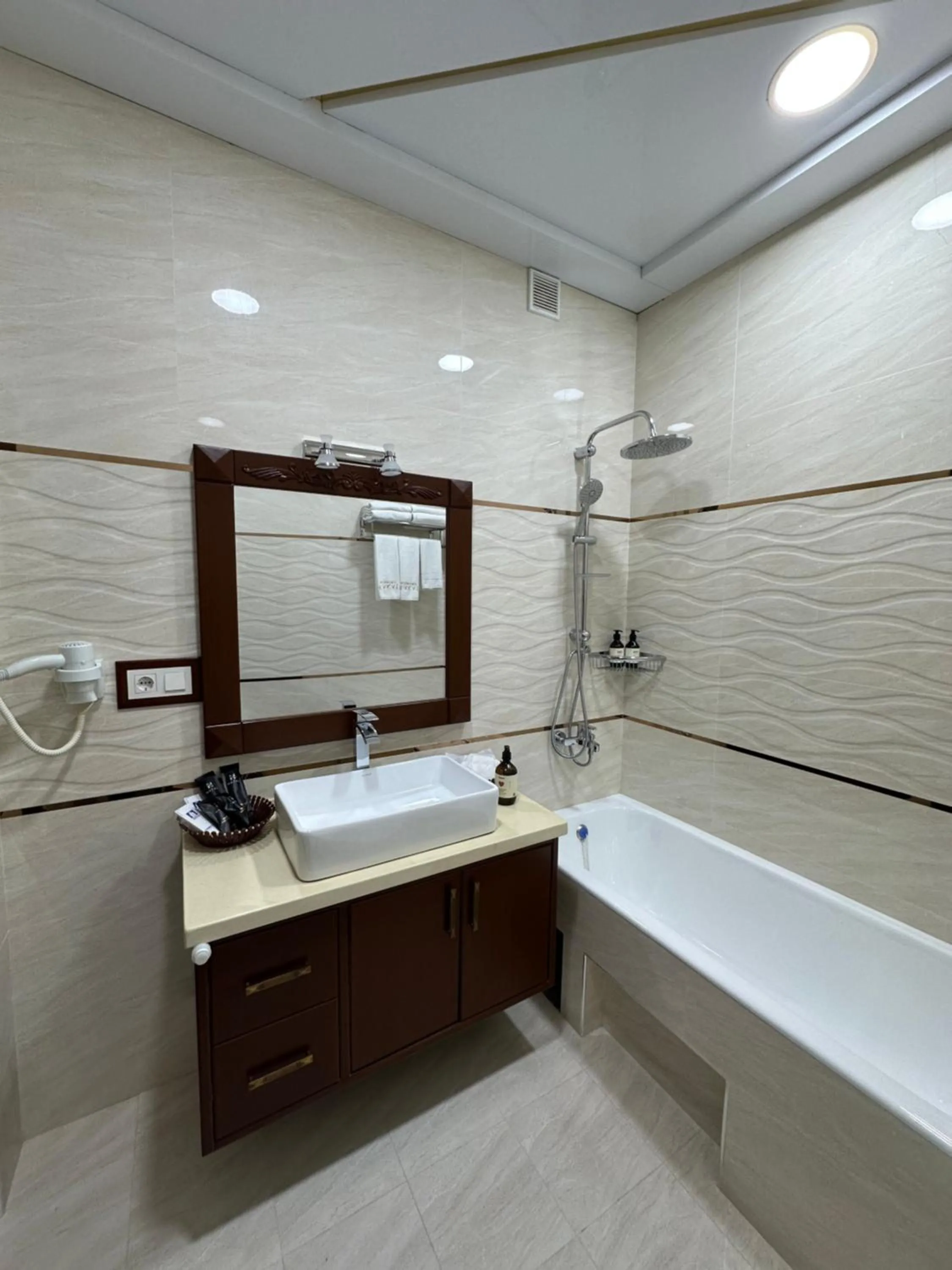Rakat Komfort Hotel Horizon Haven