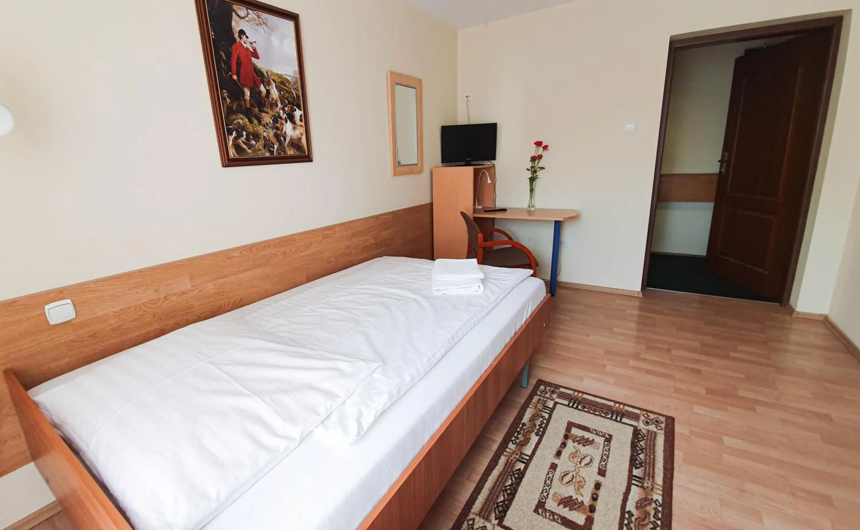 Bed in Dworek Brodowo Restauracja Hotel Przyjęcia