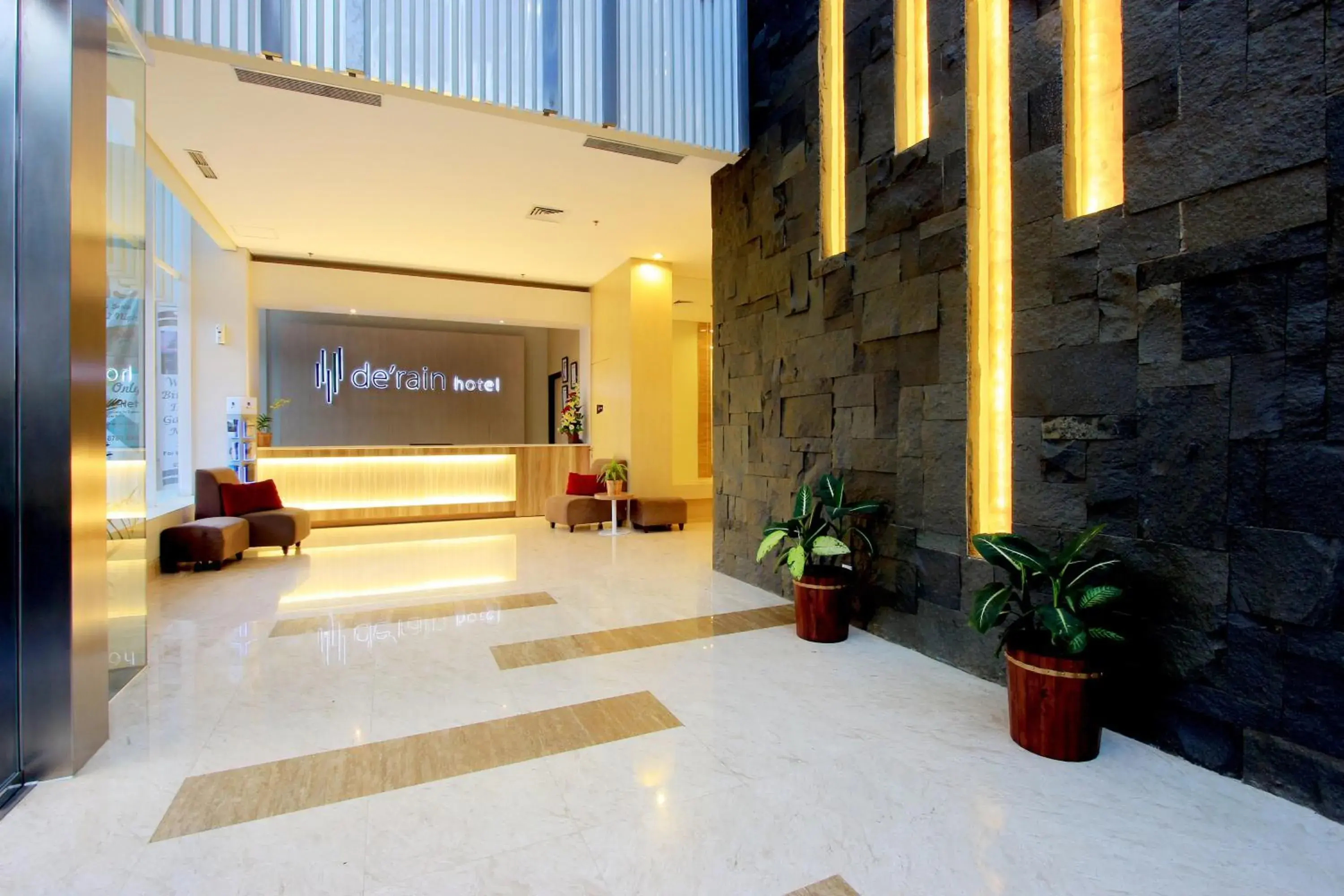 Lobby or reception in De'Rain Hotel Bandung Lobby or reception in De'Rain Hotel Bandung