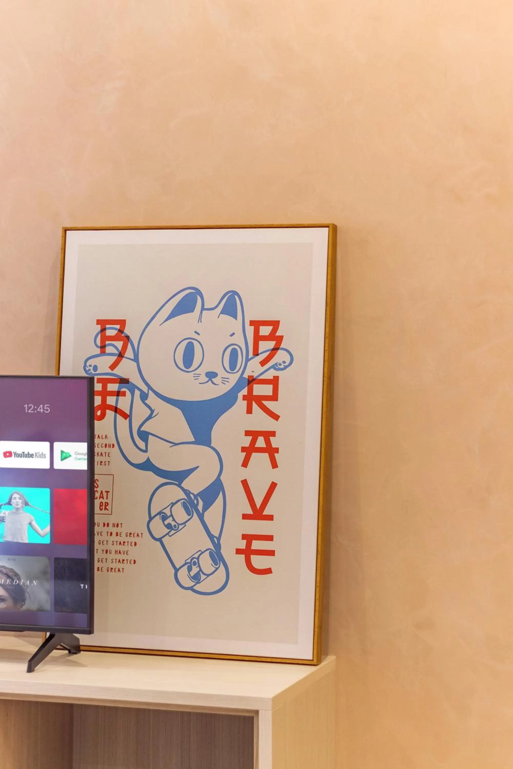 Decorative detail in Iconic Regency by Stellar ALV