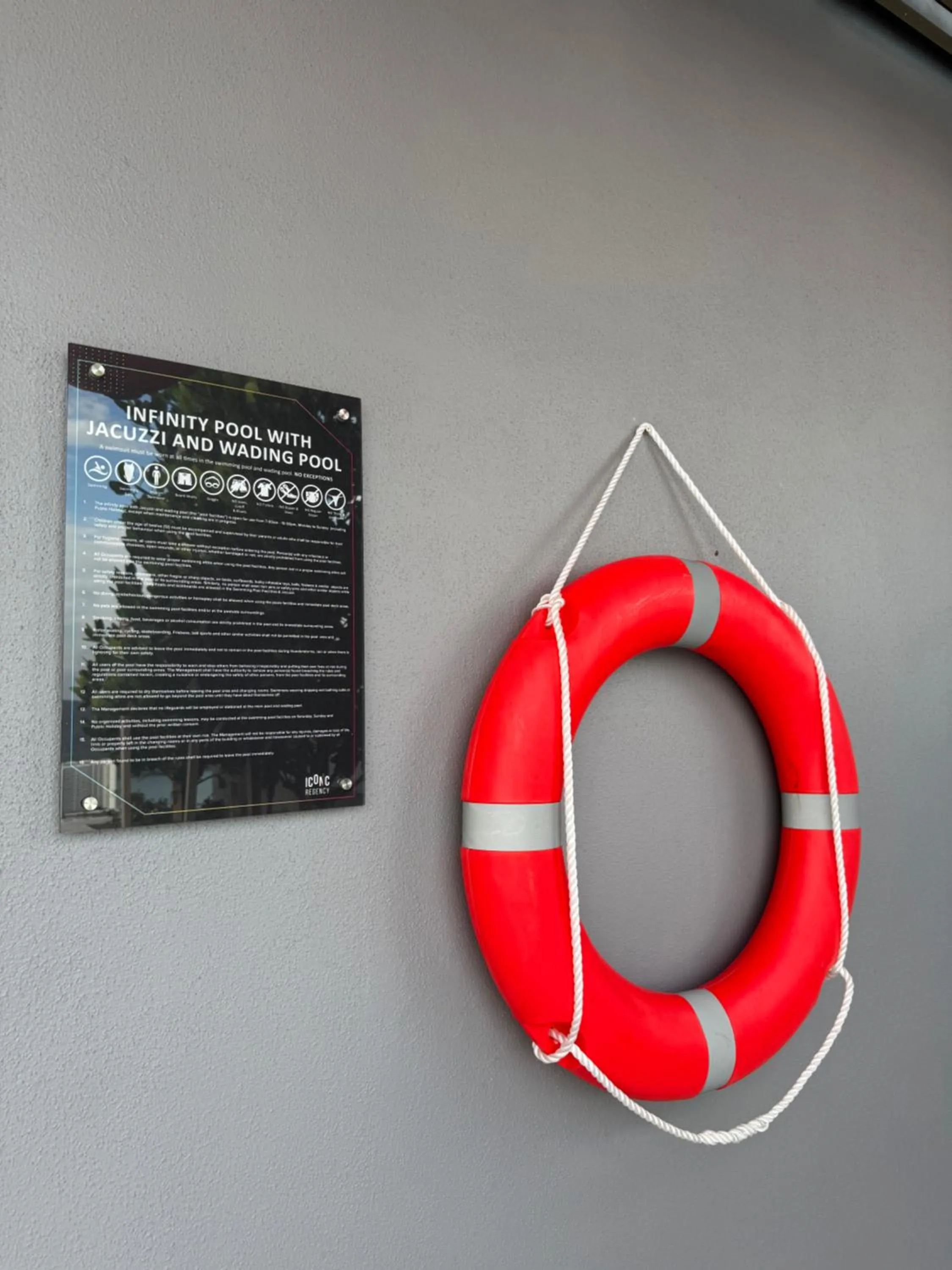 Swimming pool in Iconic Regency by Stellar ALV