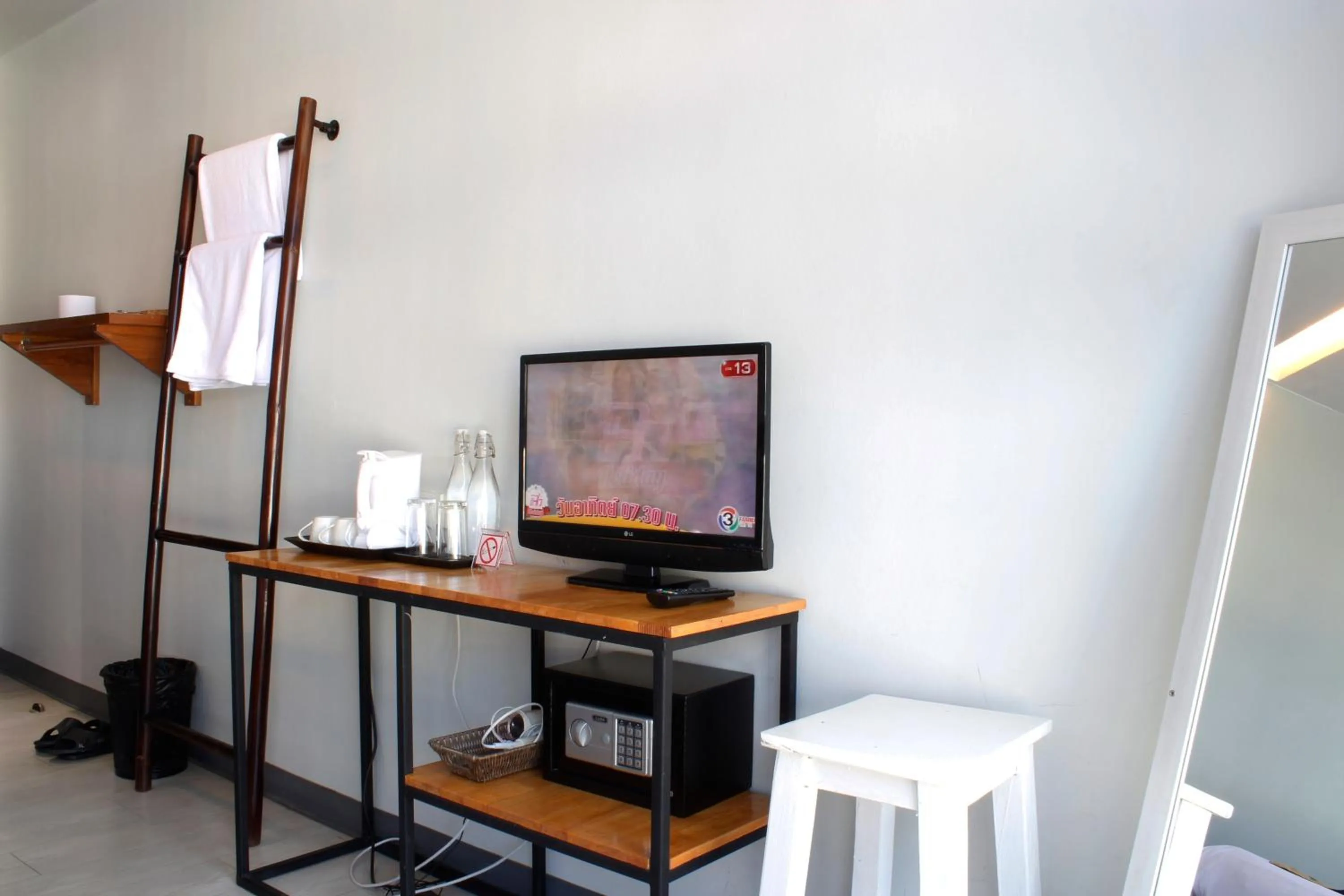 TV and multimedia in 3 Laan House