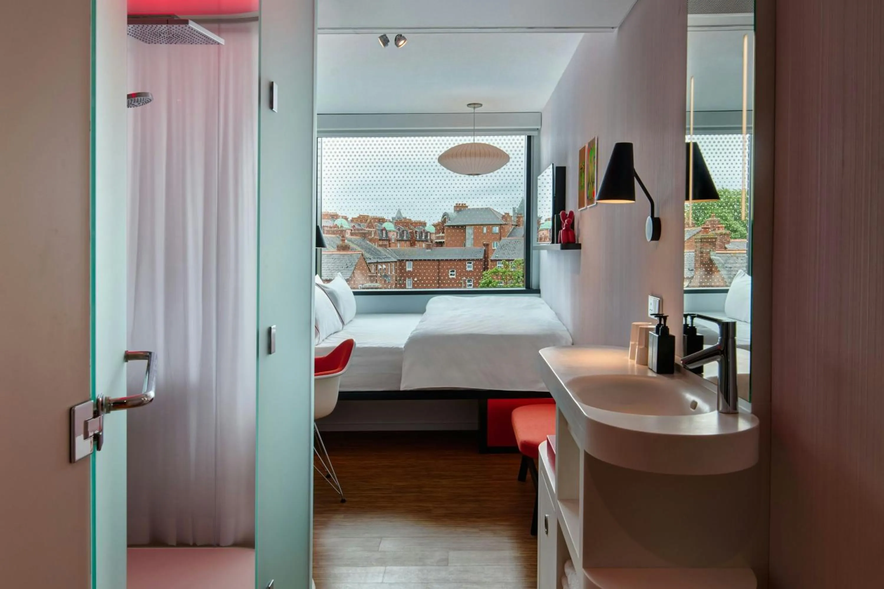 Bedroom, Bed in citizenM Dublin St Patrick's