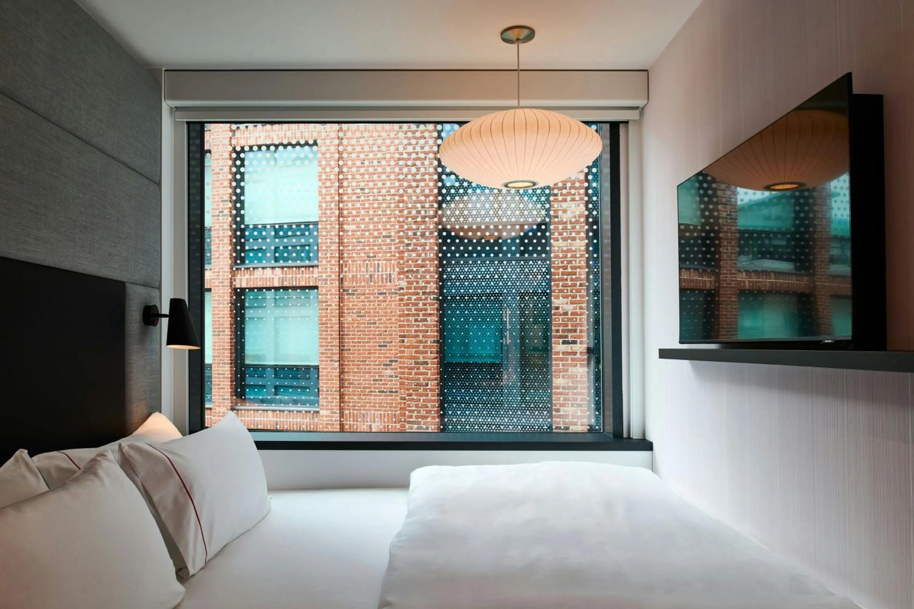 Bedroom, Bed in citizenM Dublin St Patrick's