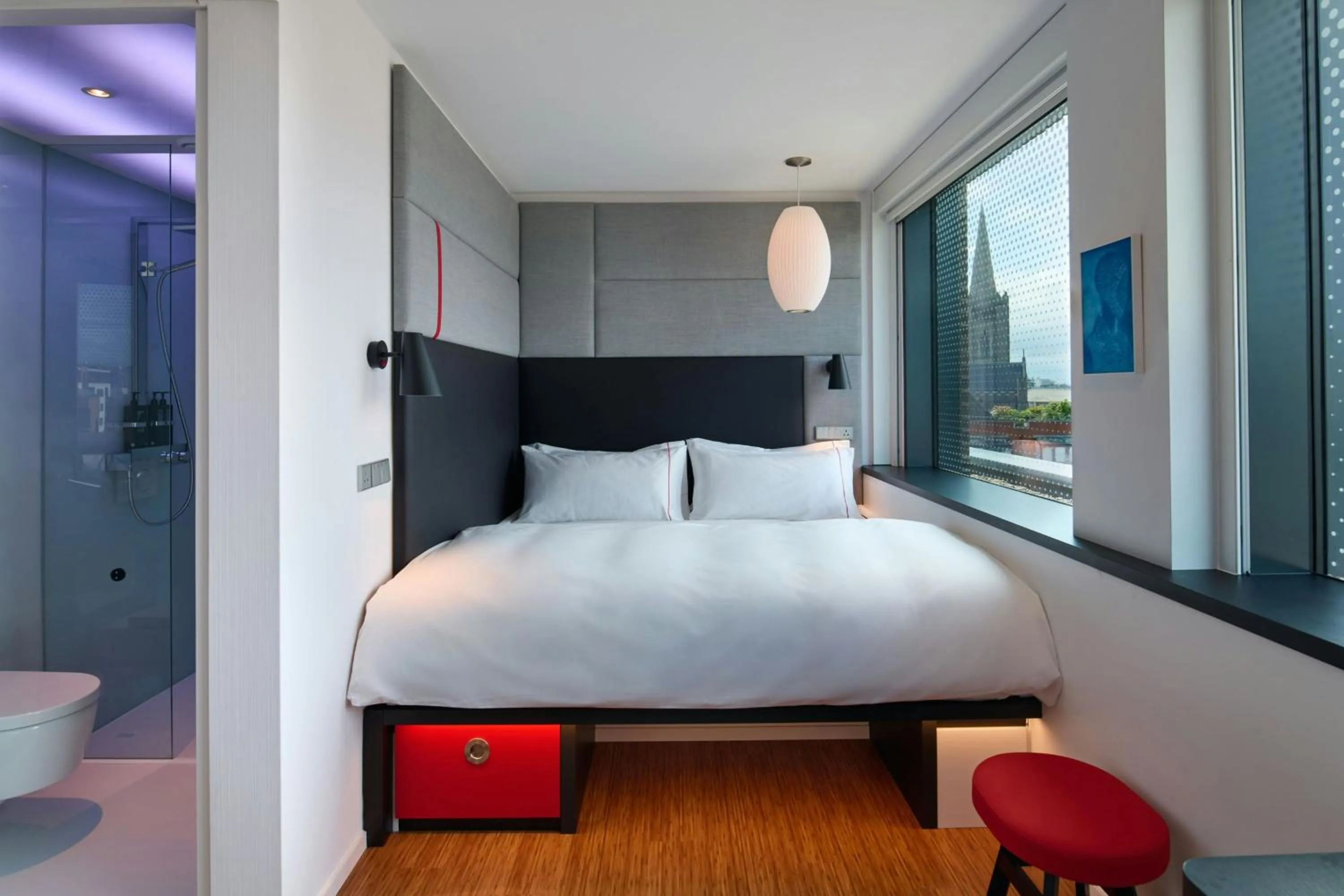 Bedroom, Bed in citizenM Dublin St Patrick's
