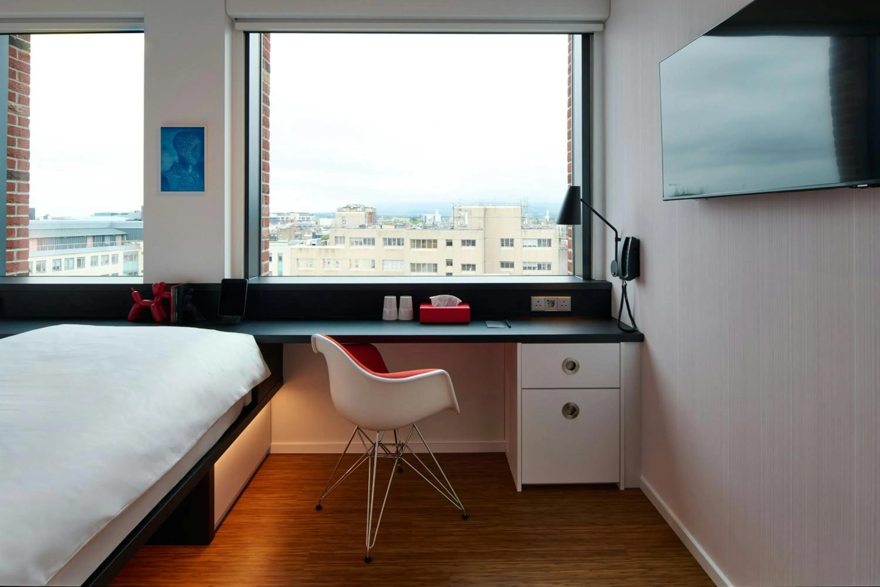 Bedroom, Bed in citizenM Dublin St Patrick's