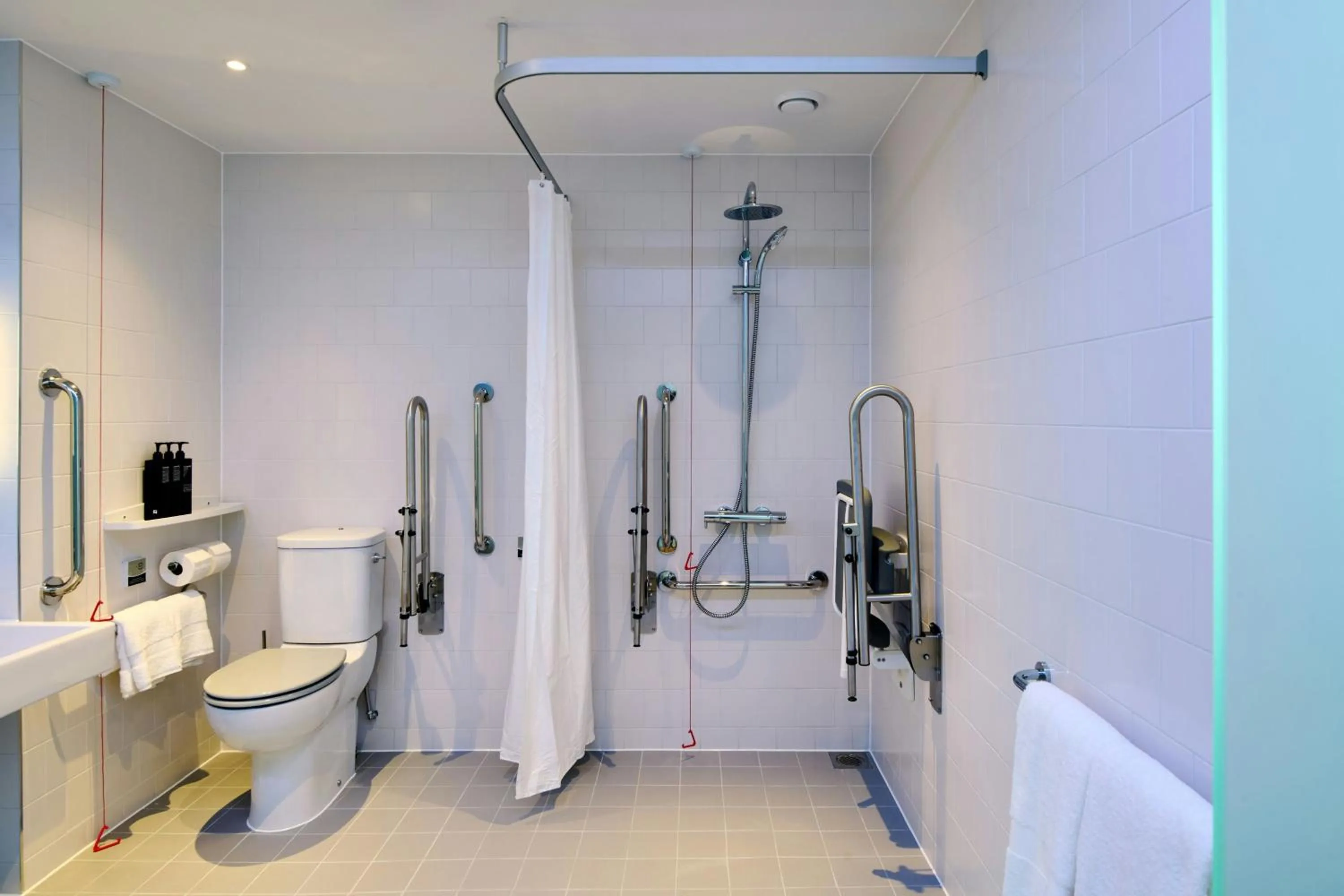 Bedroom in citizenM Dublin St Patrick's