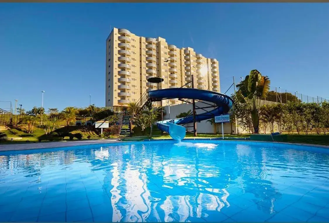 Golden Dolphin Express Golden Dolphin Express